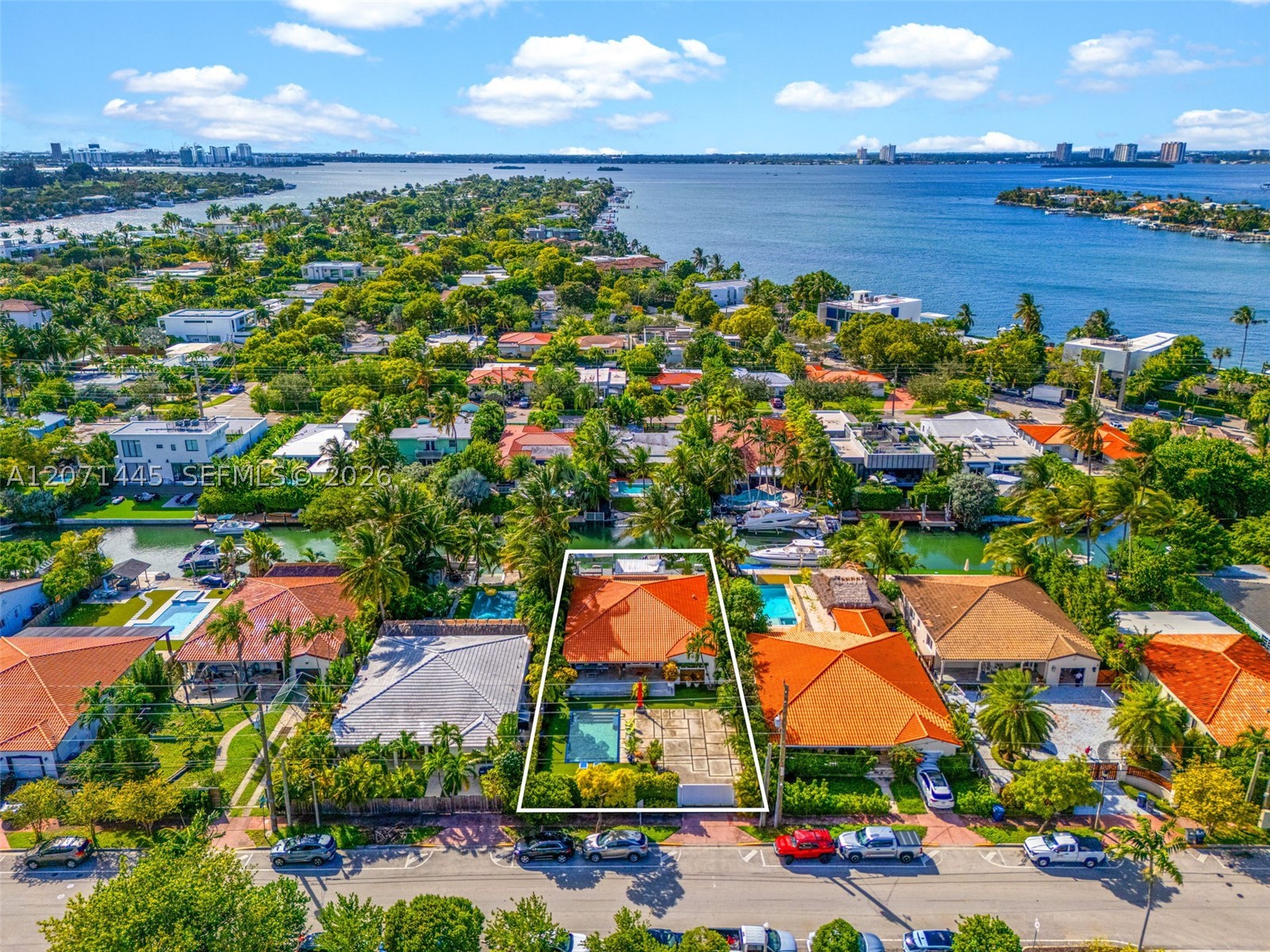 7970 Hawthorne Ave Miami Beach, FL 33141