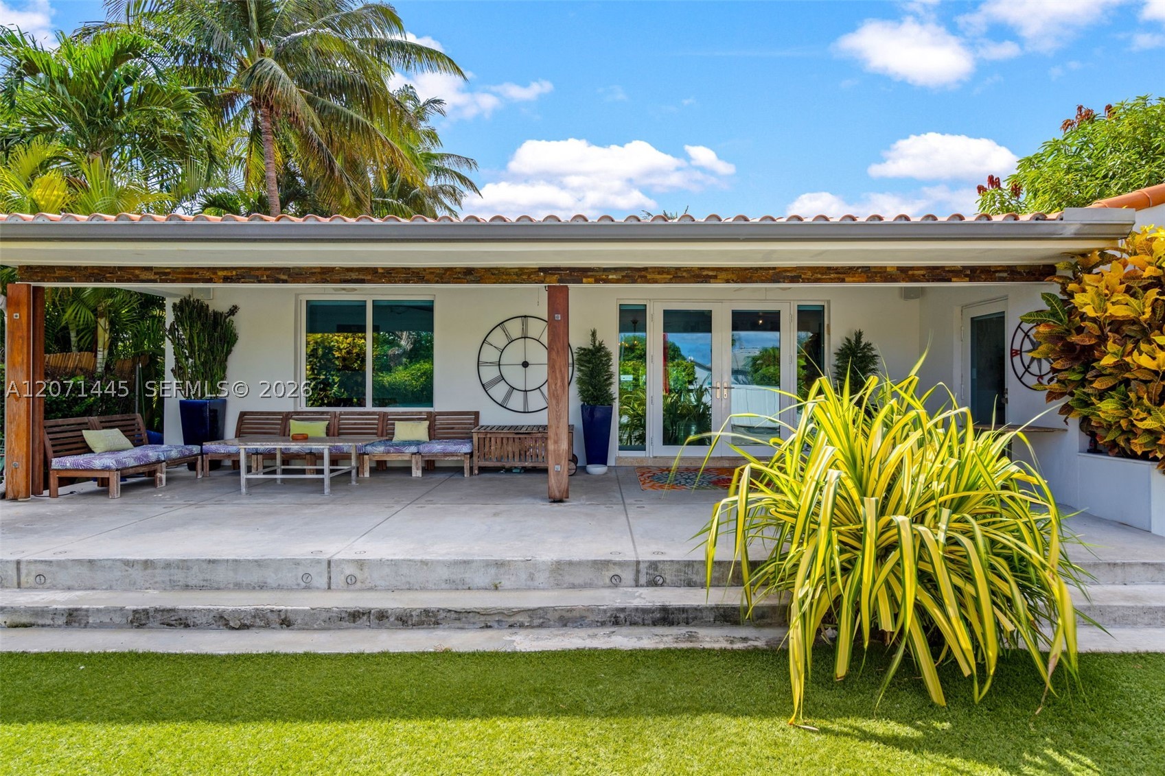 7970 Hawthorne Ave Miami Beach, FL 33141