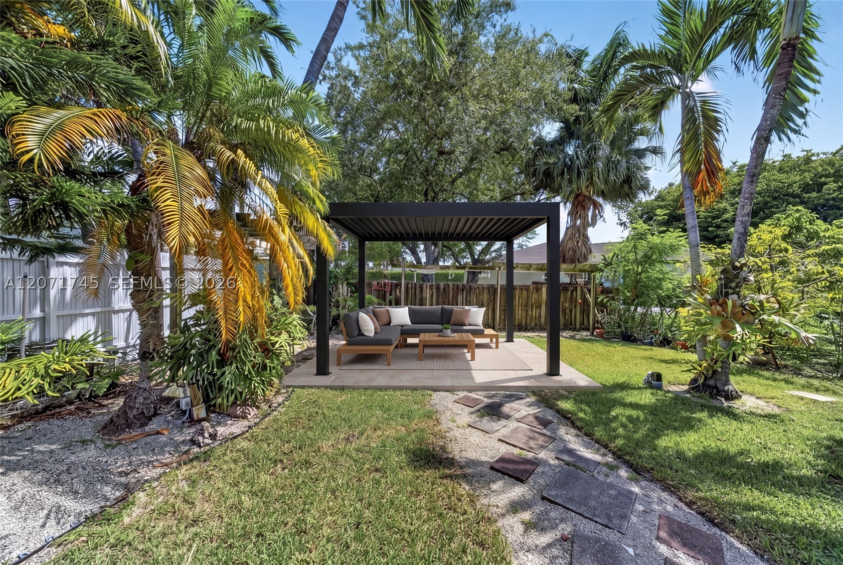 17711 SW 81st Ct Palmetto Bay, FL 33157