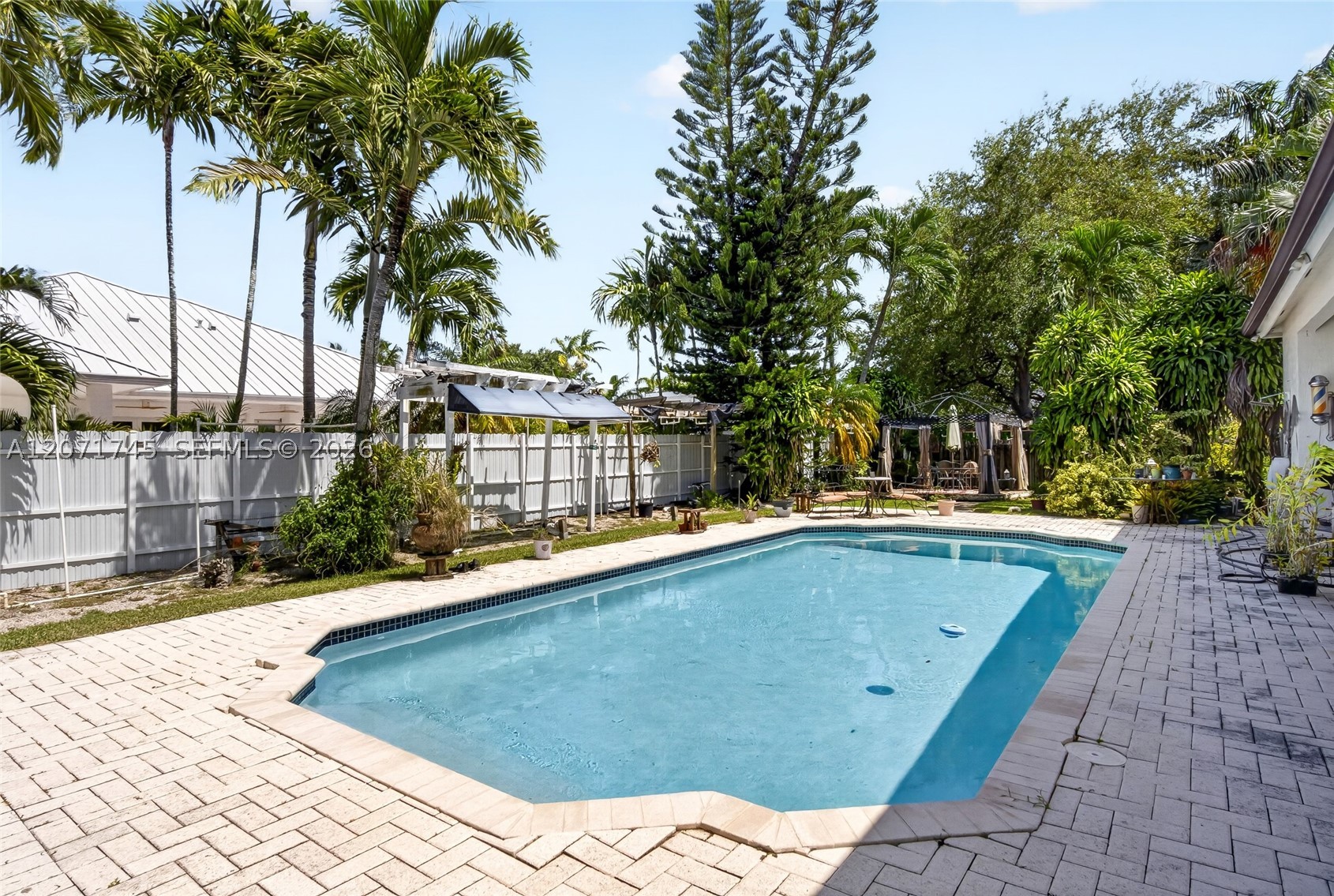 17711 SW 81st Ct Palmetto Bay, FL 33157