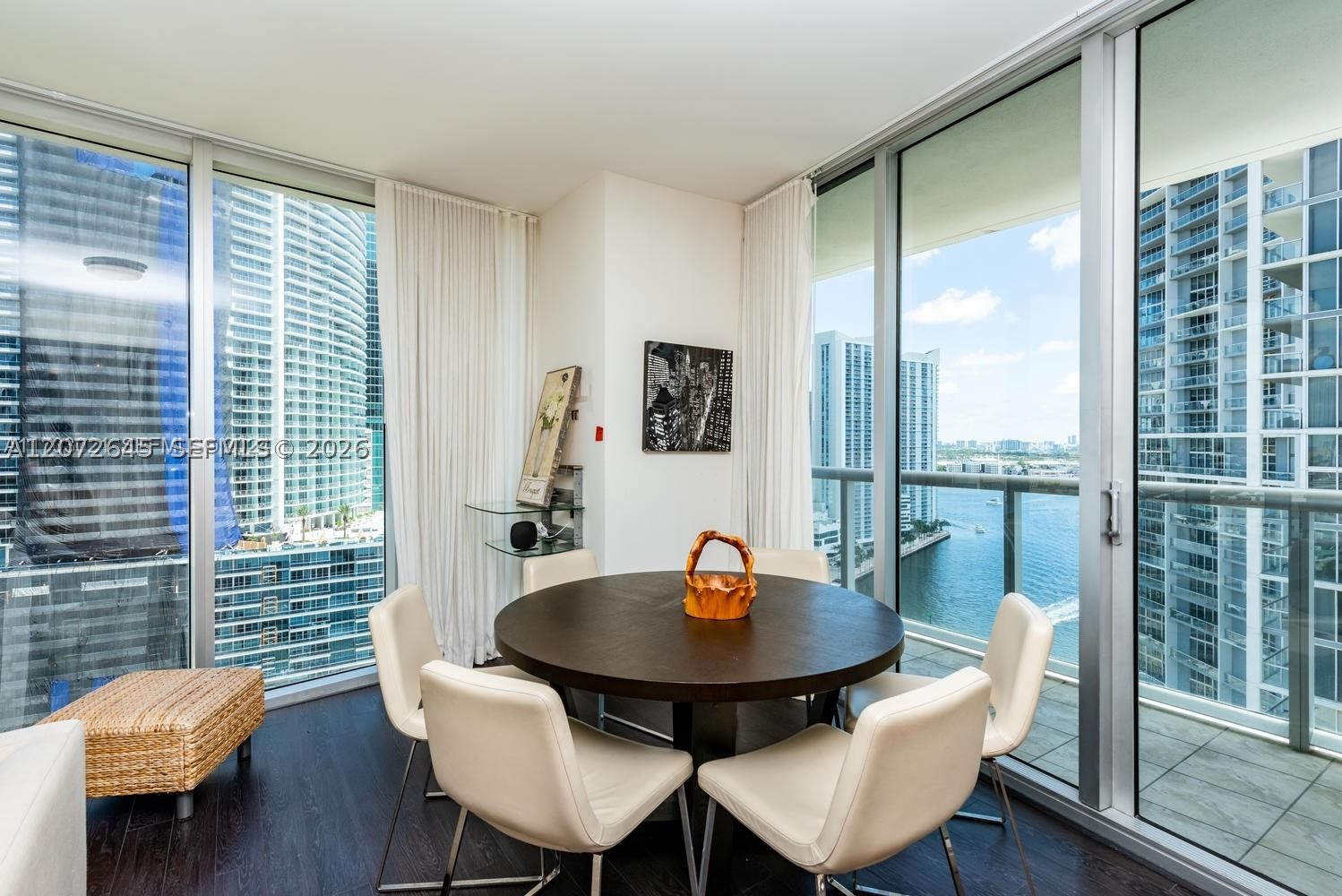 image Icon Brickell III (W Miami)2