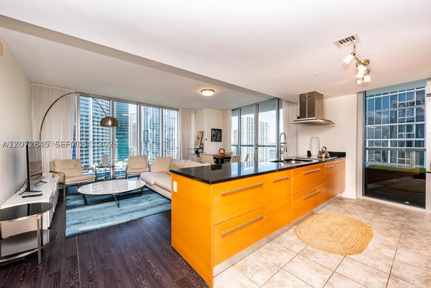image Icon Brickell III (W Miami)3