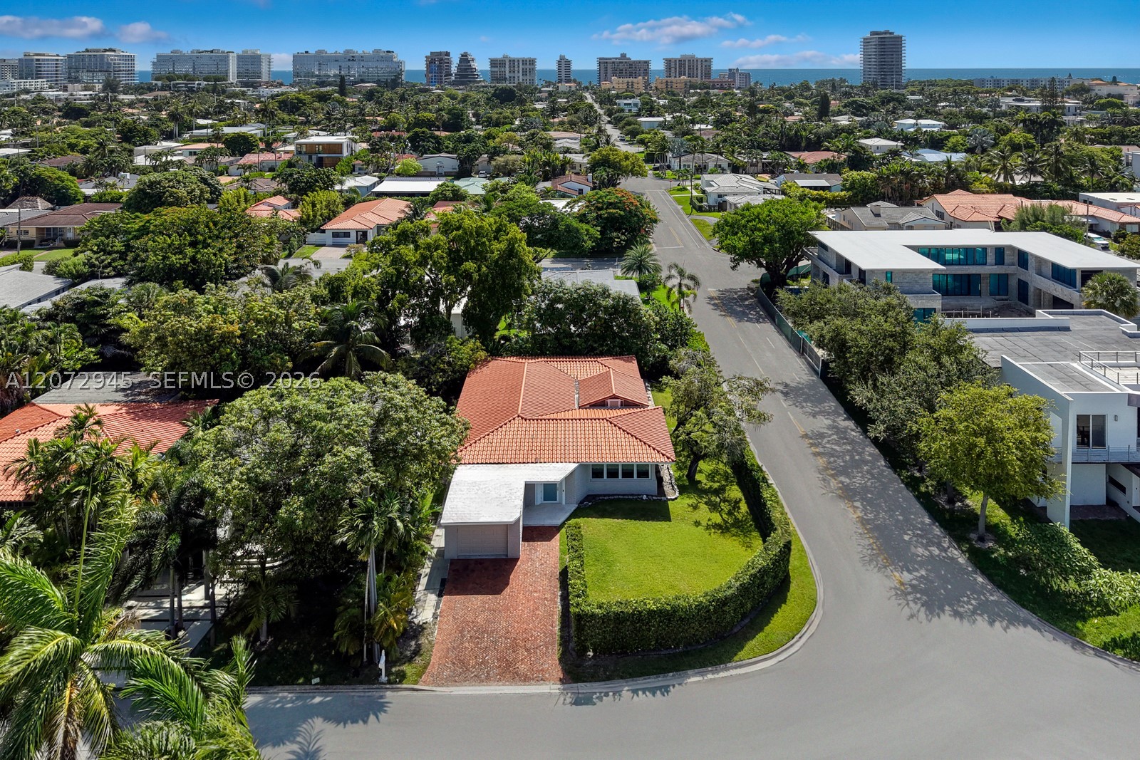 8901 Hawthorne Ave Surfside, FL 33154