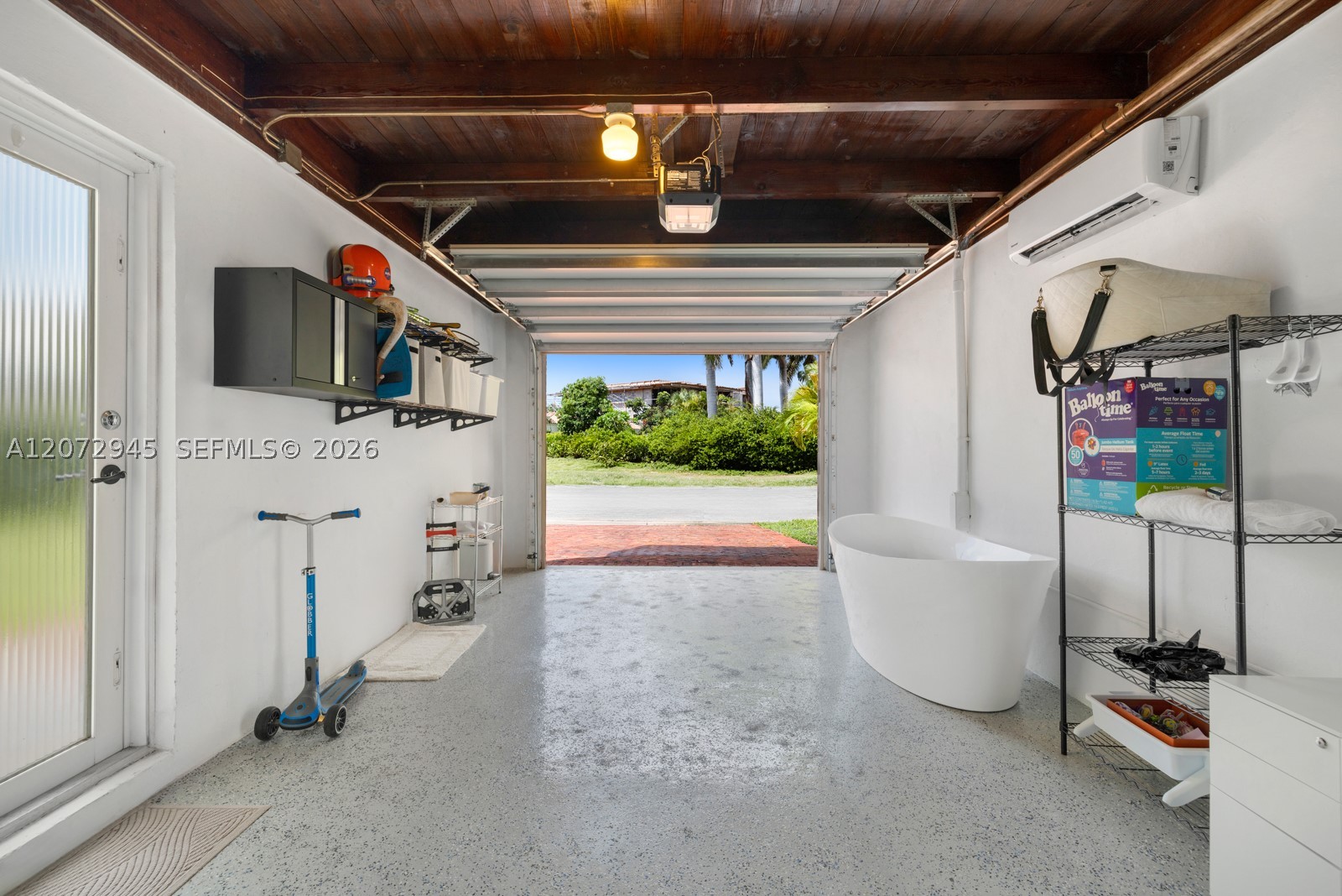 8901 Hawthorne Ave Surfside, FL 33154