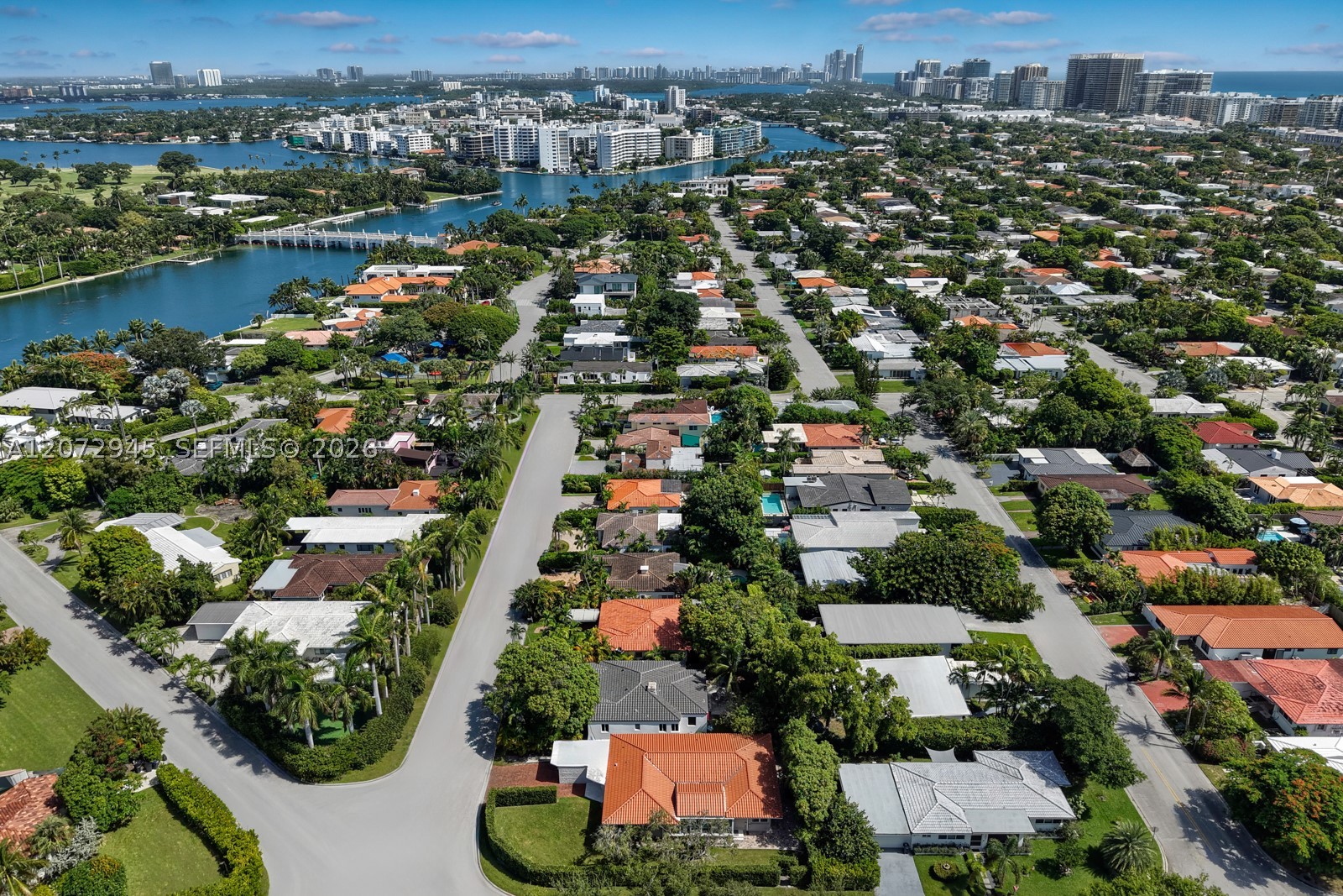 8901 Hawthorne Ave Surfside, FL 33154