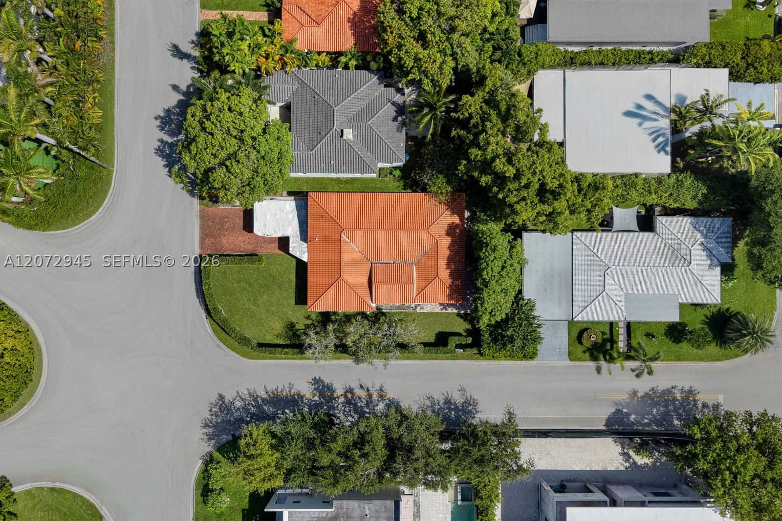 8901 Hawthorne Ave Surfside, FL 33154