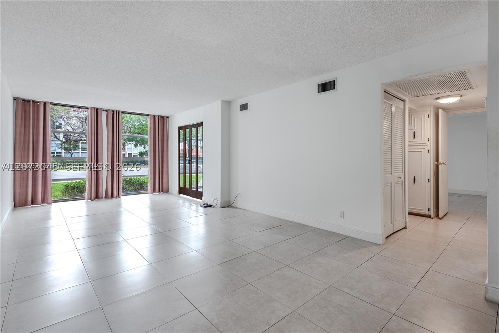 2000 Atlantic Shores Blvd #107