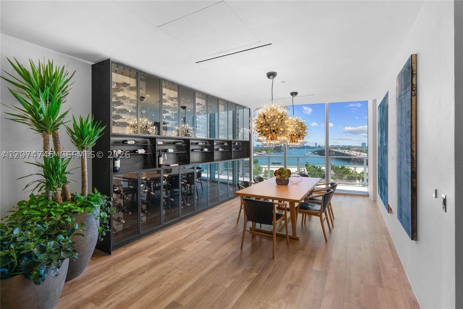 1400 Biscayne Blvd #3501 Miami, FL 33132