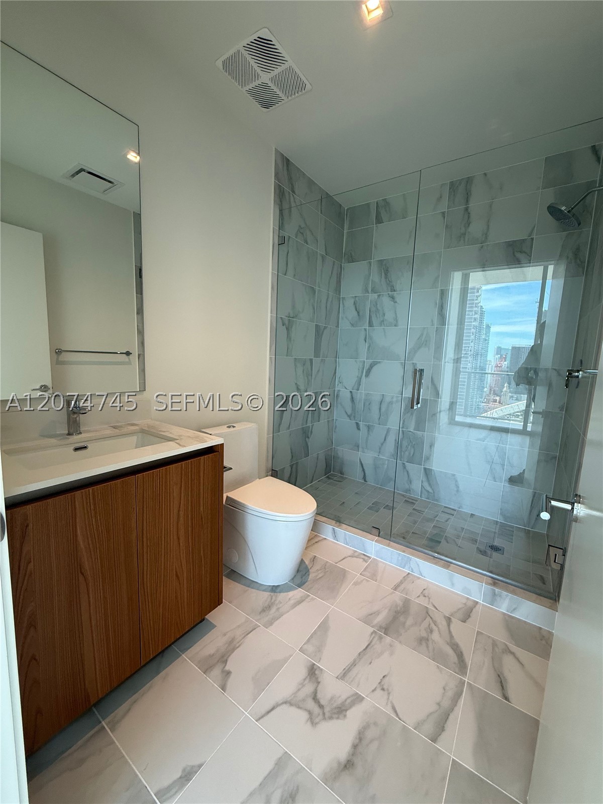 1400 Biscayne Blvd #3501 Miami, FL 33132