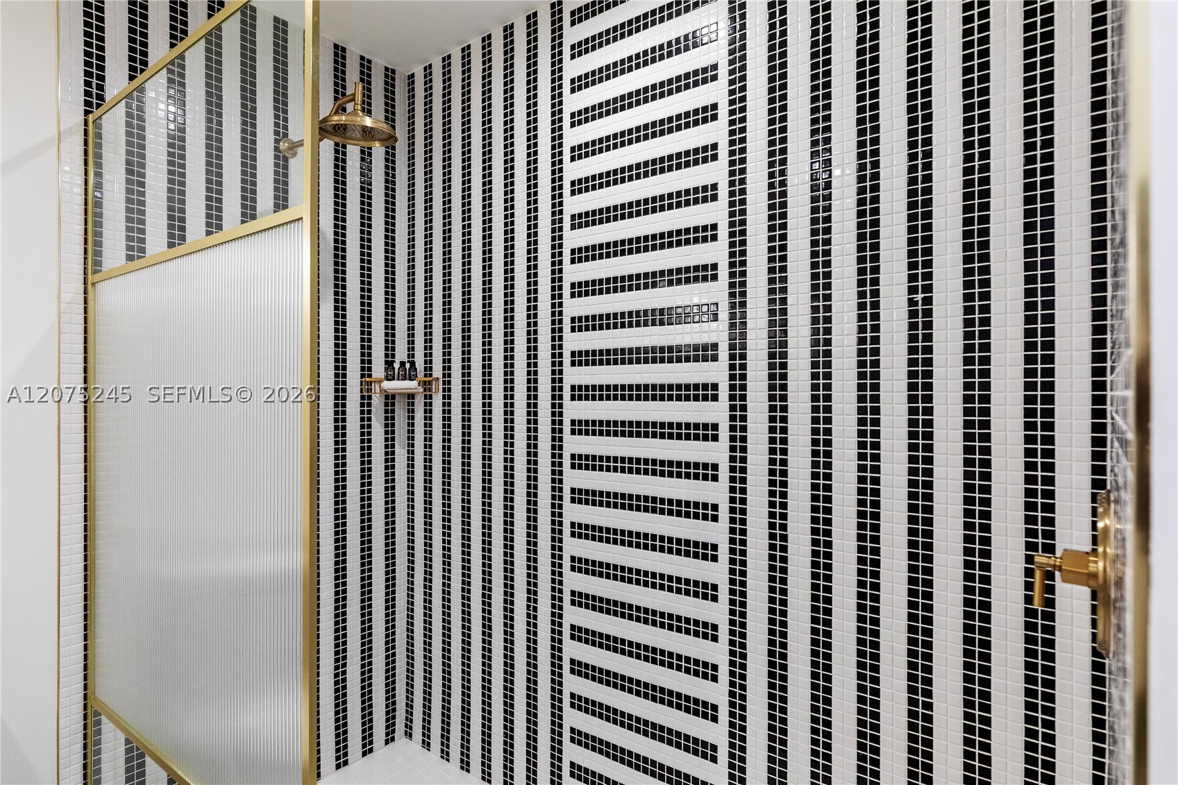 2700 NW 2nd Ave #302 Miami, FL 33127