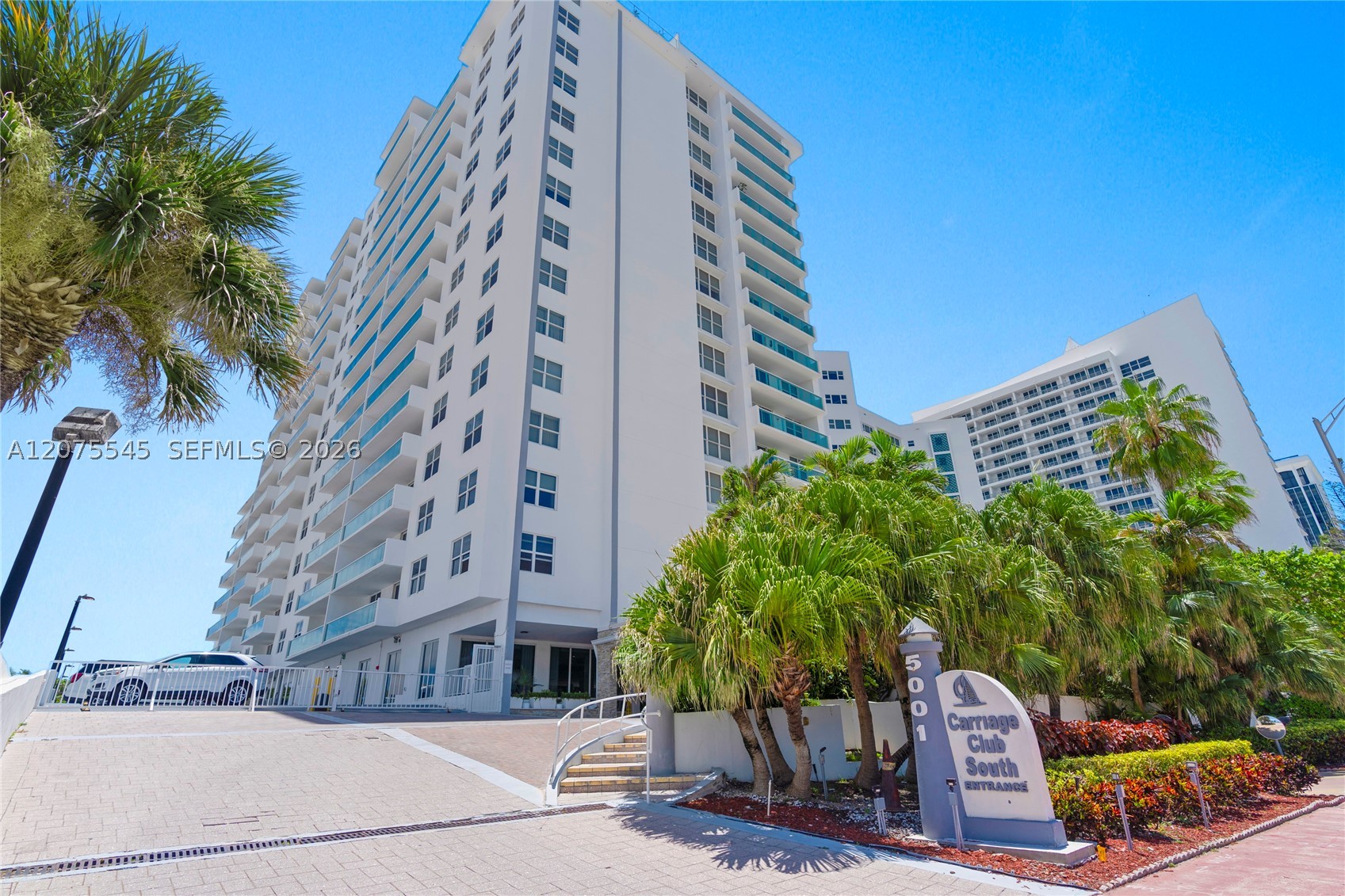 5001 Collins Ave #3B Miami Beach, FL 33140