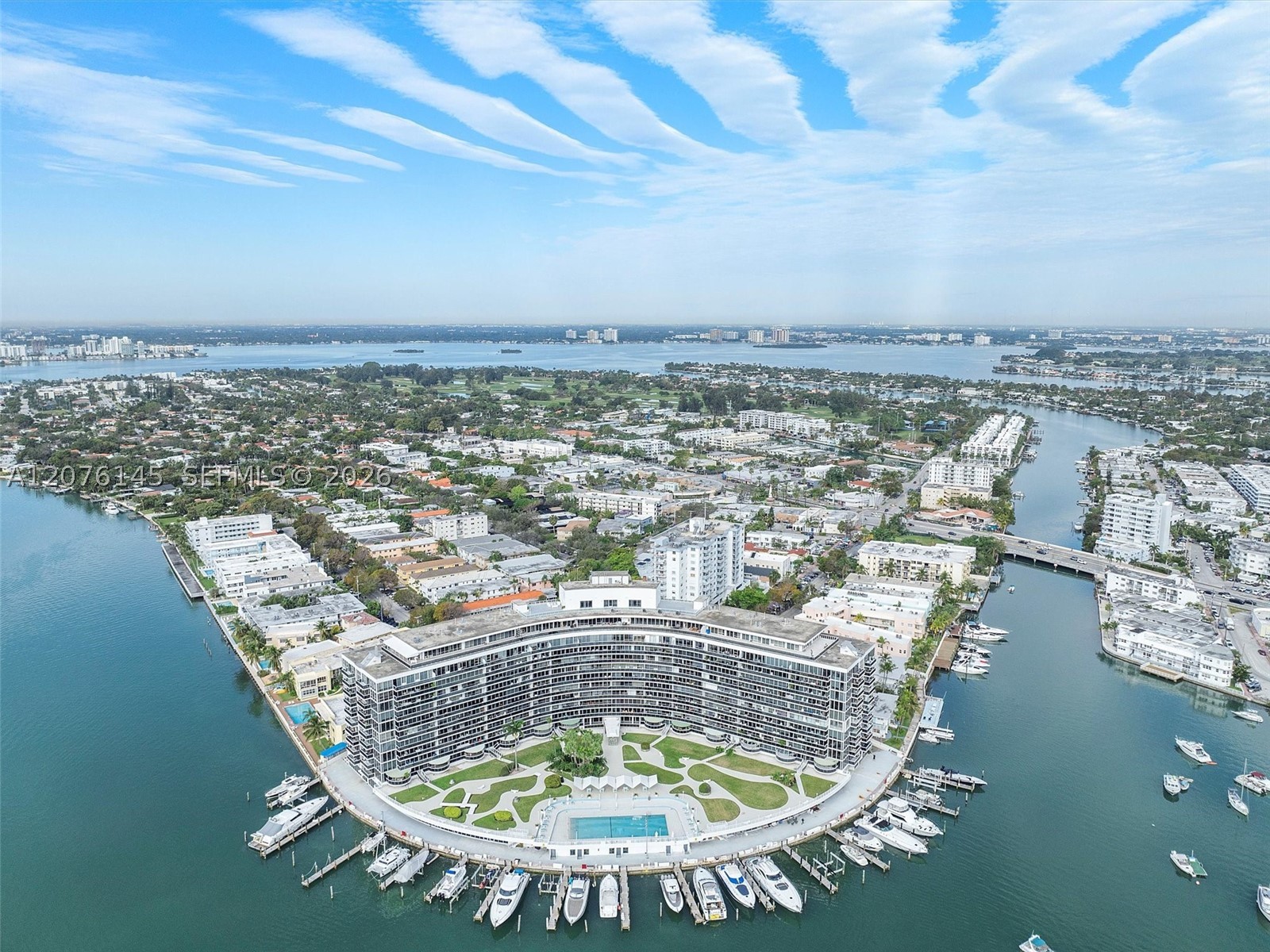900 SW Bay Dr #617 & DS31