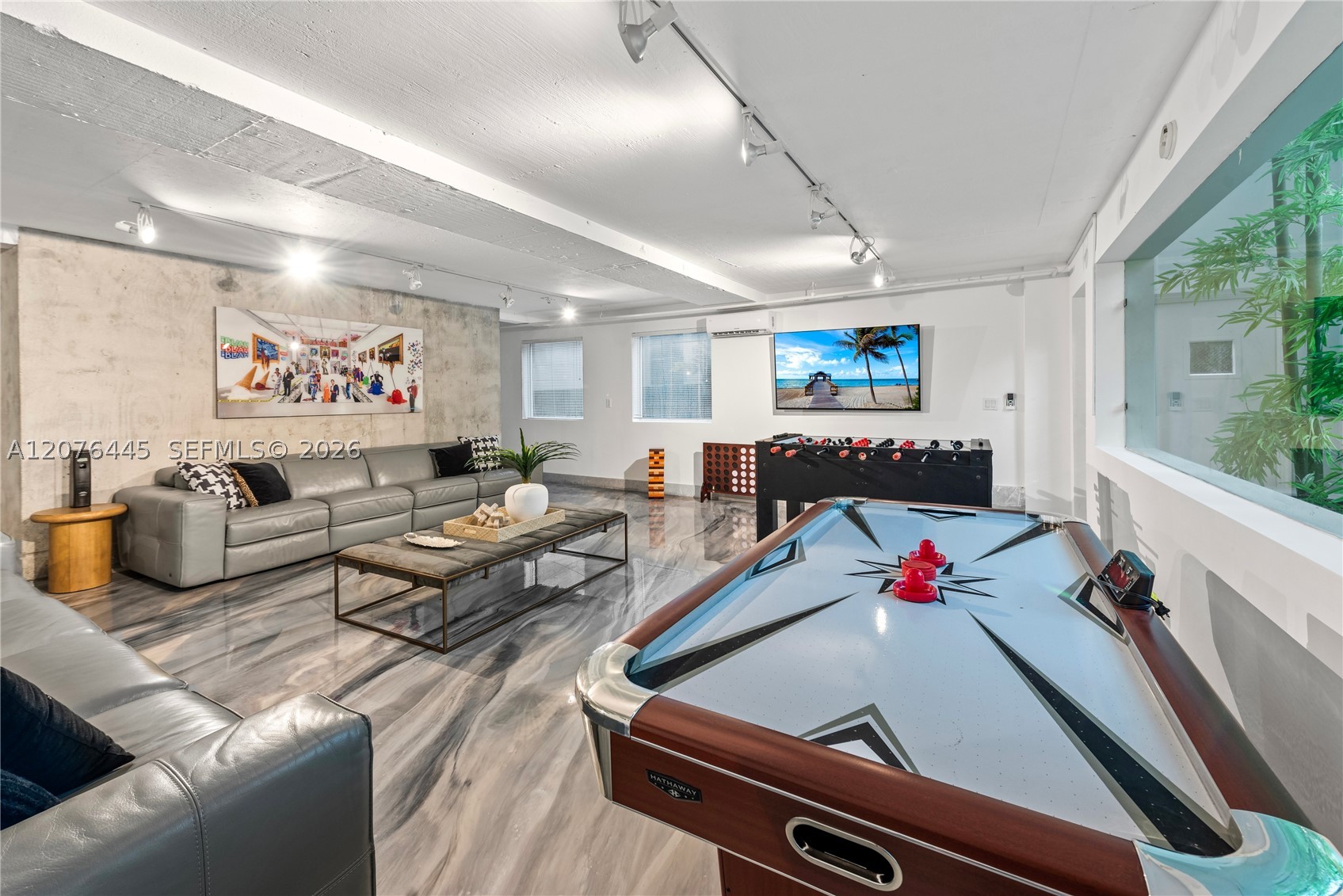 1606 S Bayshore Dr #1606 Miami, FL 33133