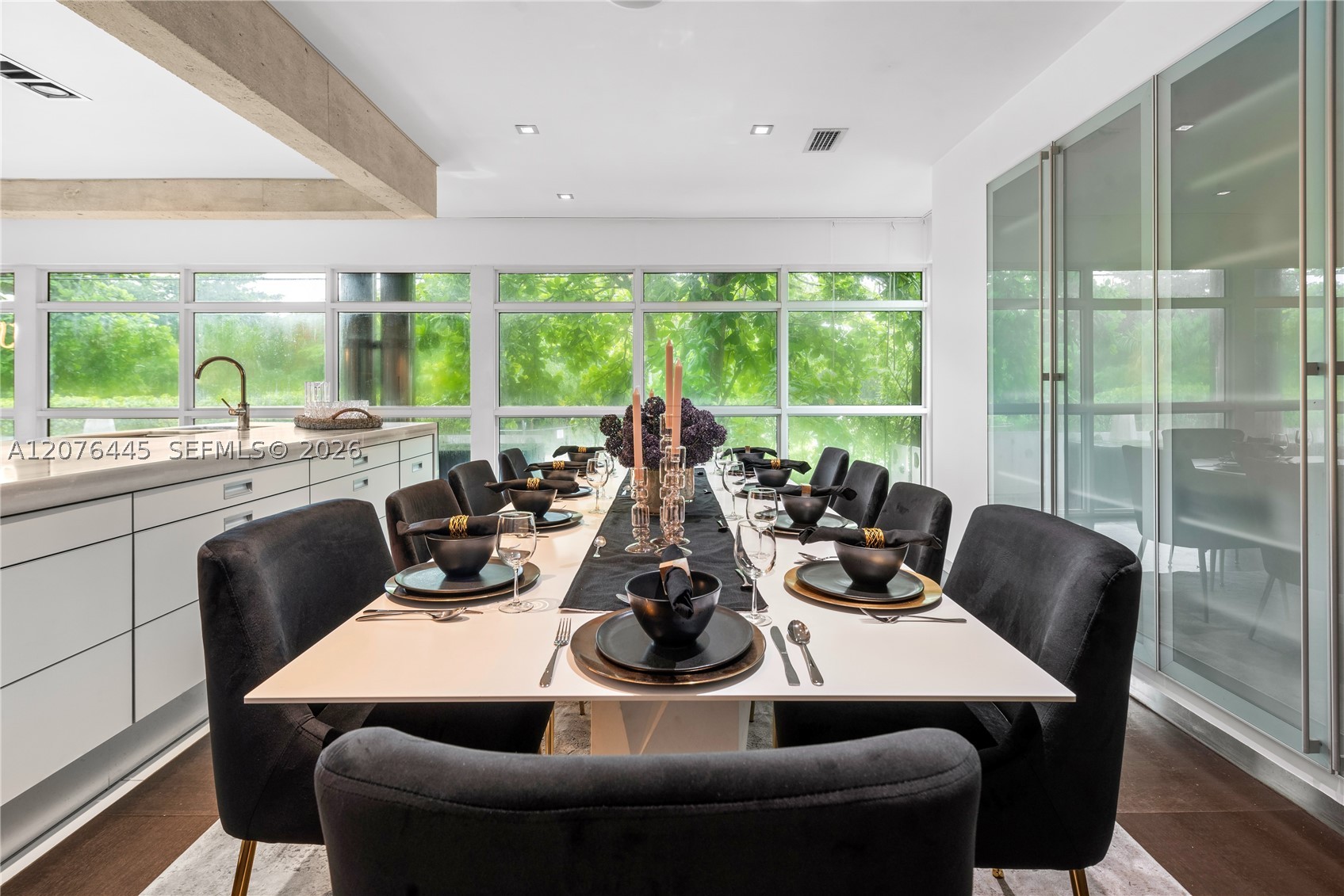 1606 S Bayshore Dr #1606 Miami, FL 33133