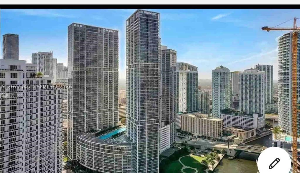 image Icon Brickell I9