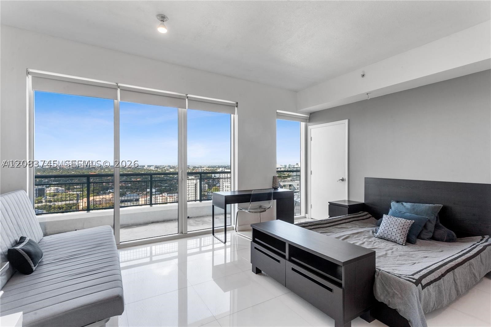 image Infinity at Brickell3