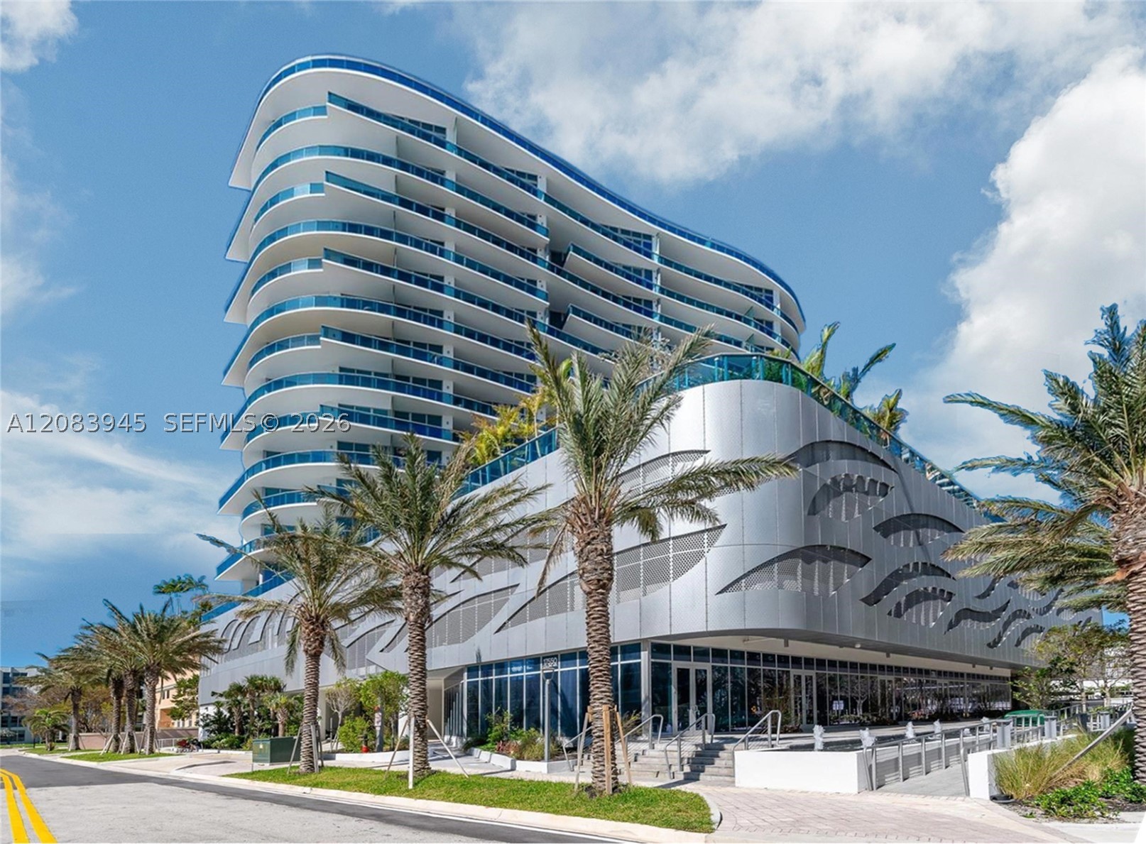 17550 Collins Ave #1403