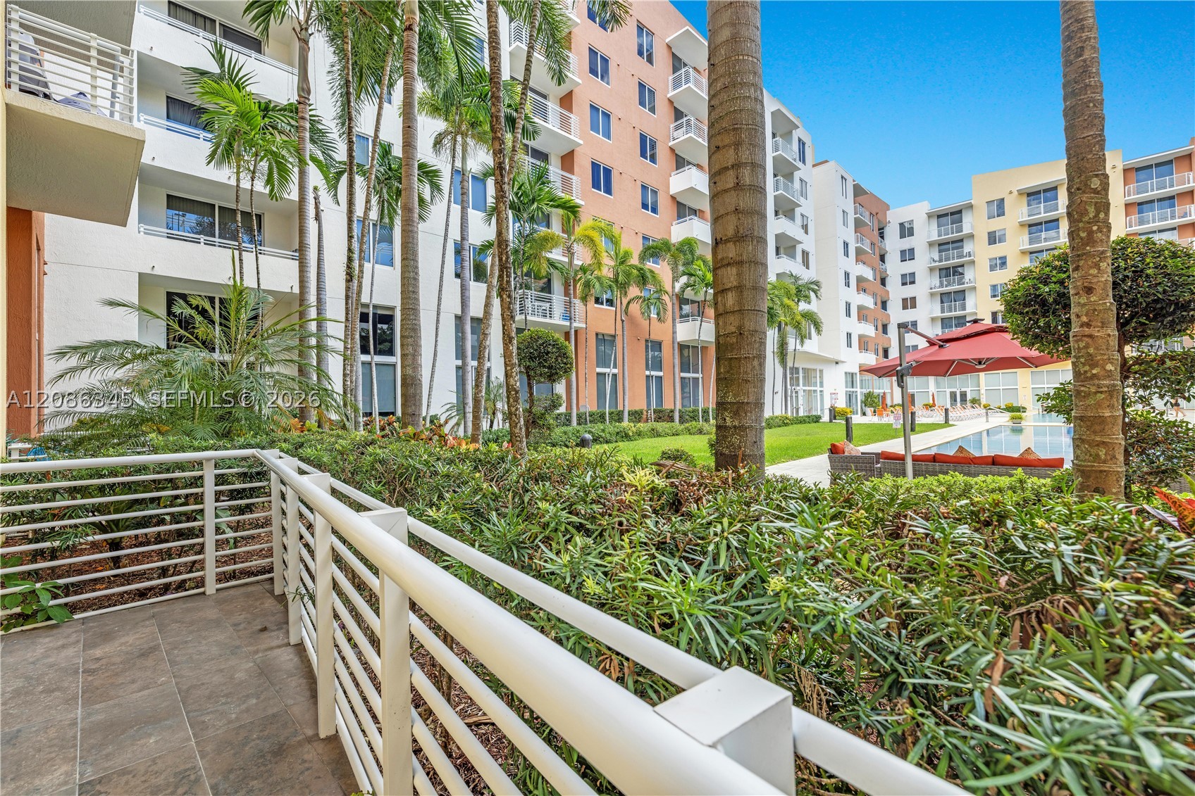 image The Venture at Aventura18