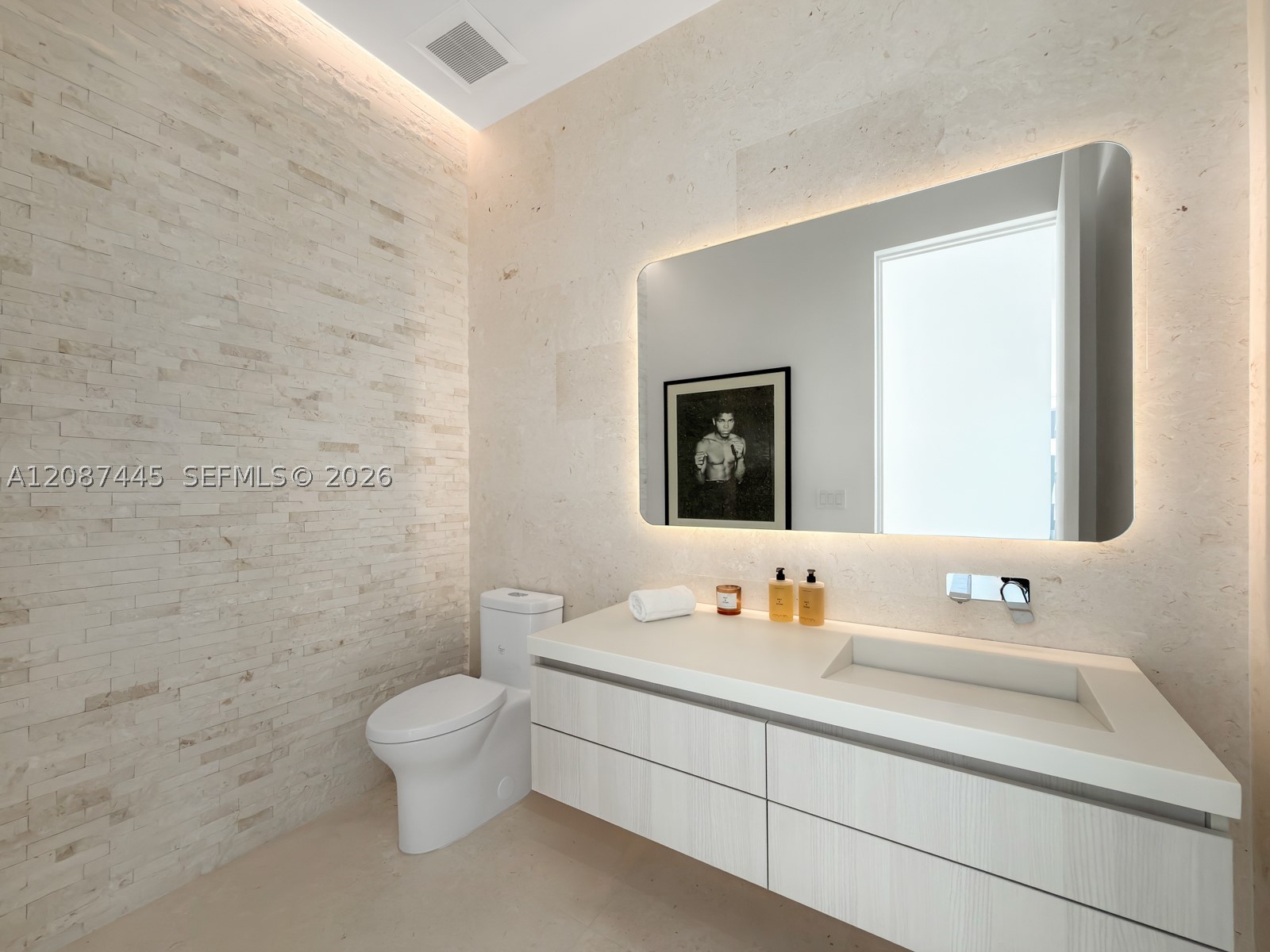 1844 Daytonia Rd Miami Beach, FL 33141