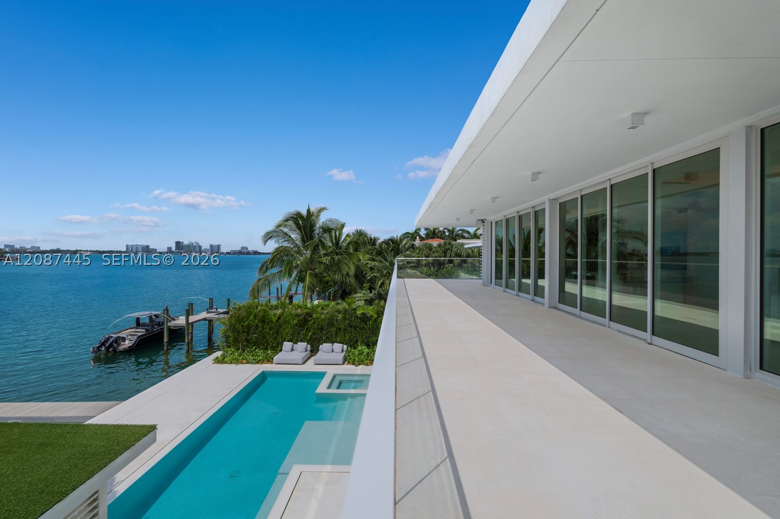 1844 Daytonia Rd Miami Beach, FL 33141