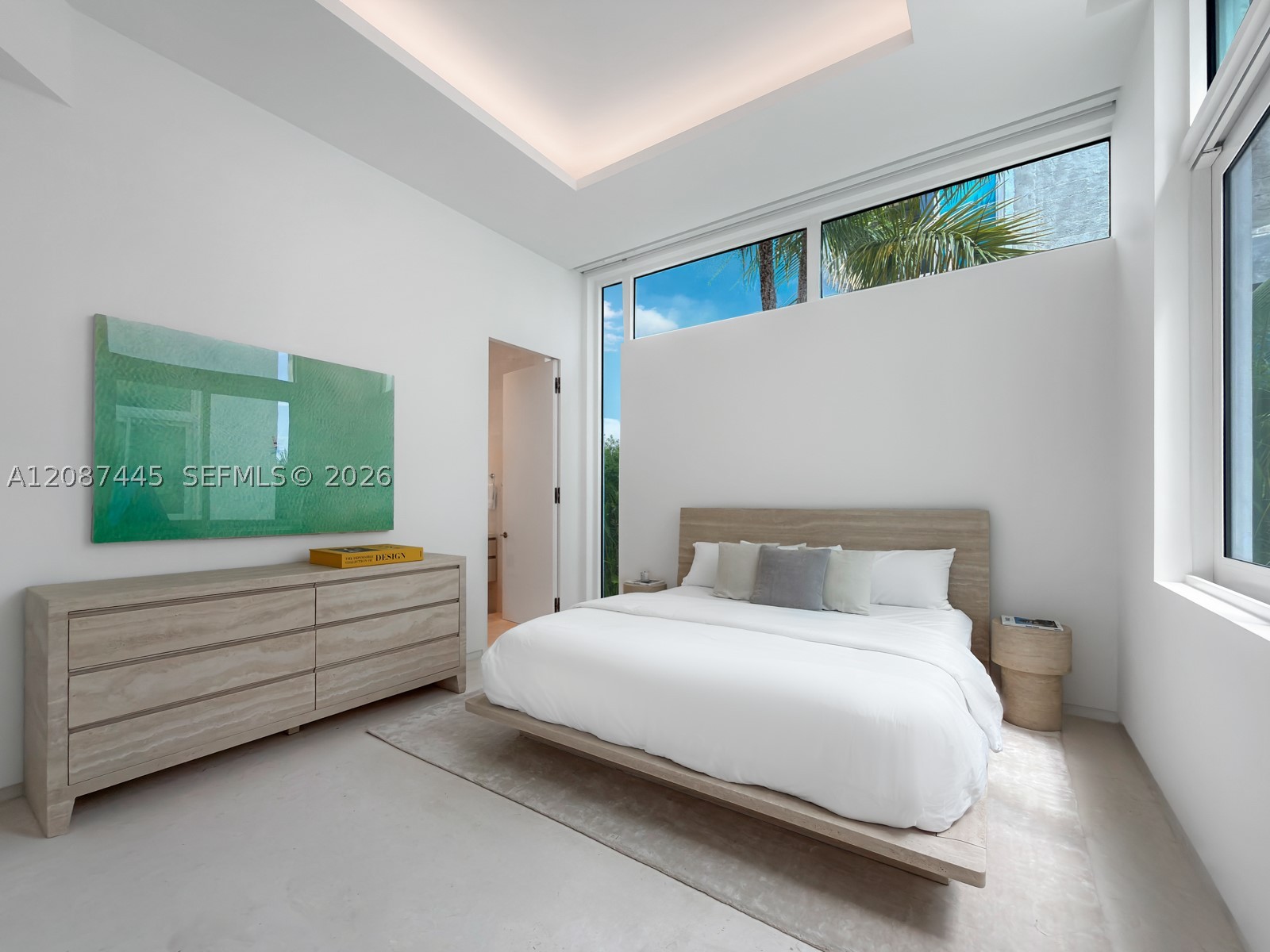 1844 Daytonia Rd Miami Beach, FL 33141