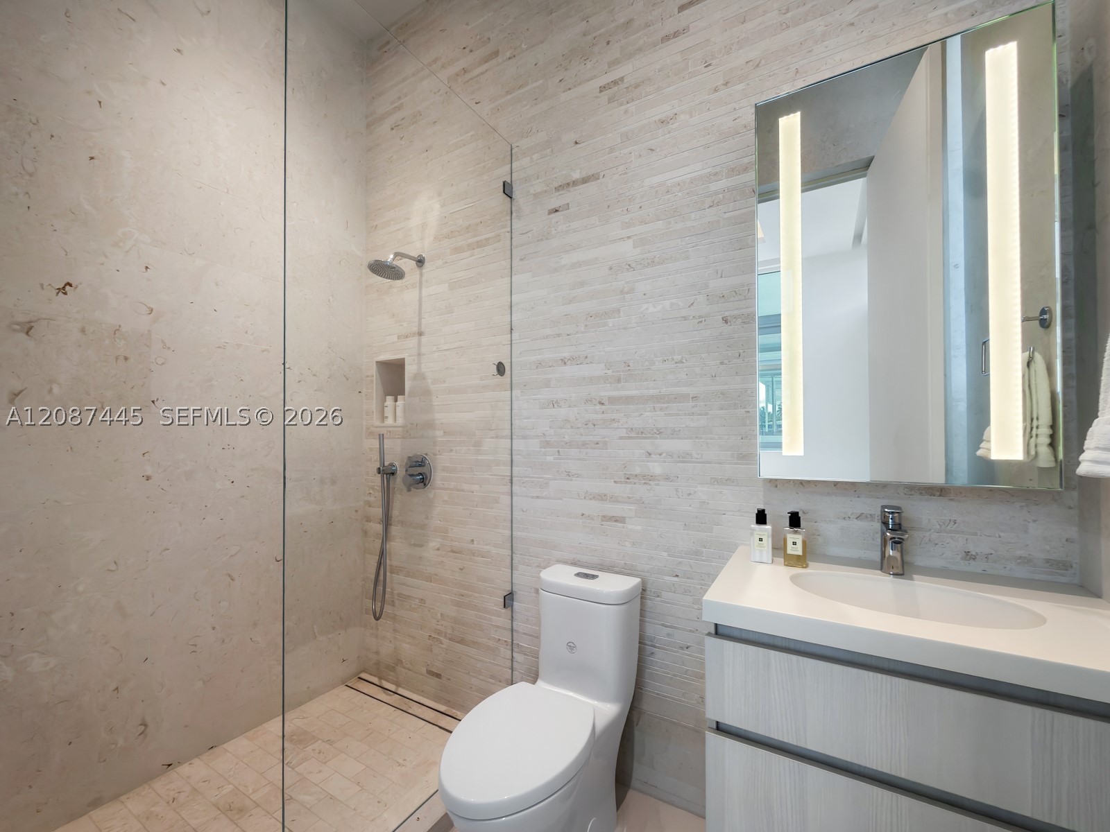 1844 Daytonia Rd Miami Beach, FL 33141