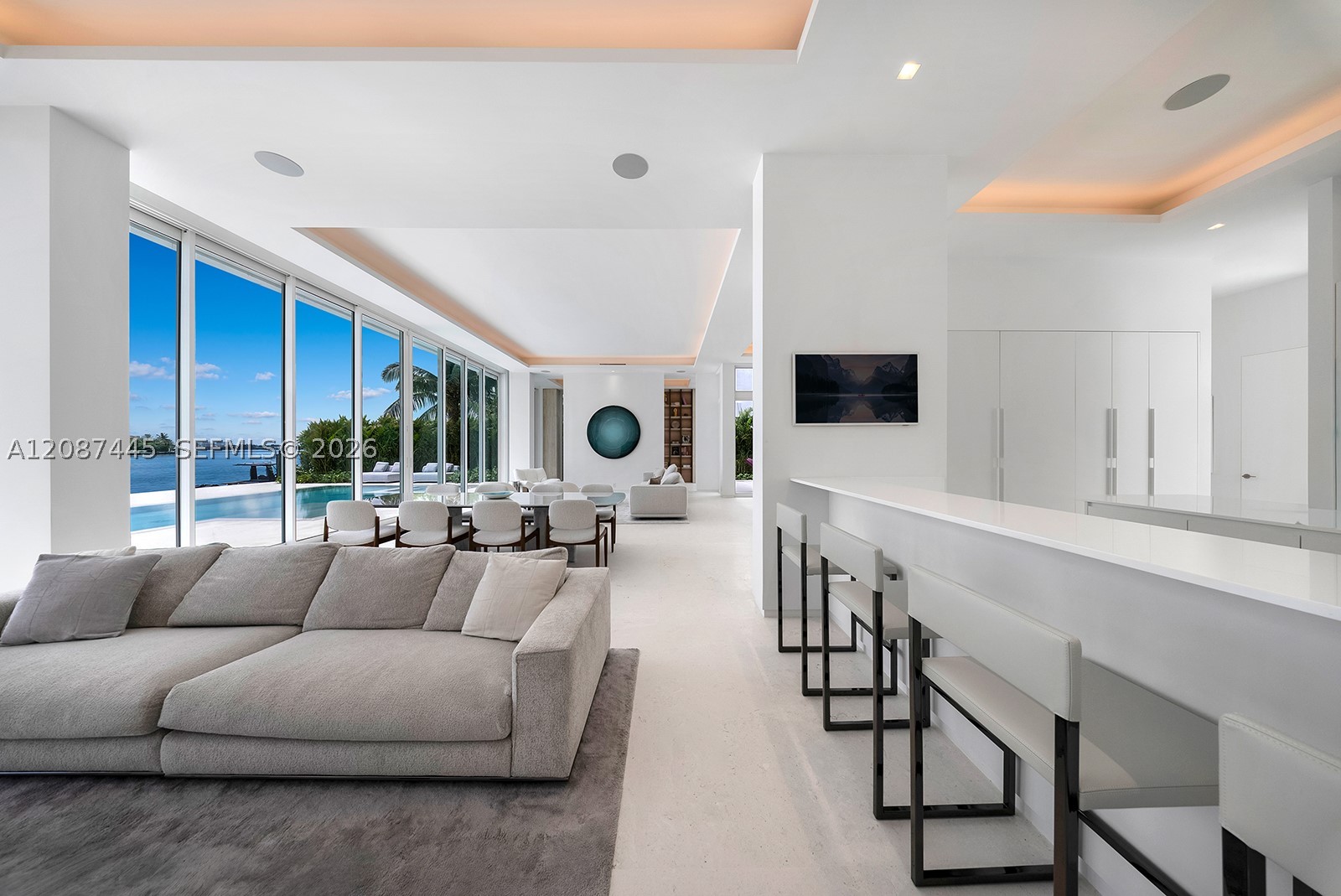 1844 Daytonia Rd Miami Beach, FL 33141