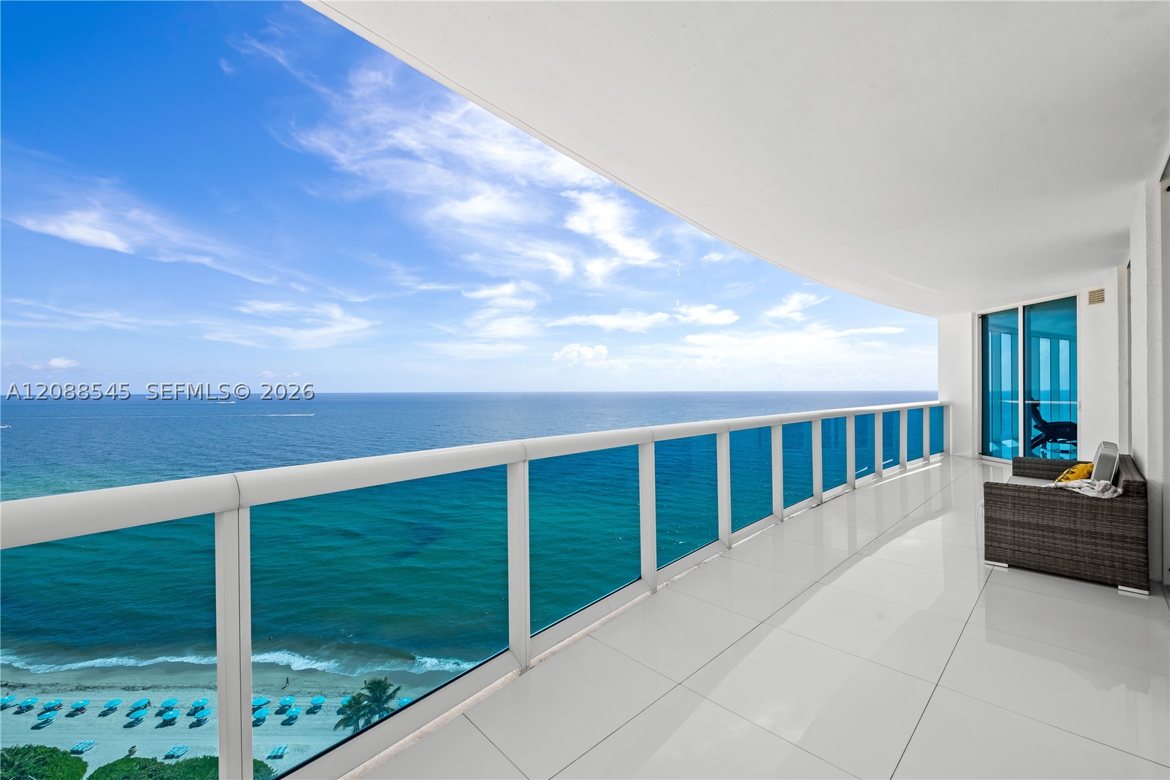 2711 S Ocean Dr #1902 Hollywood, FL 33019