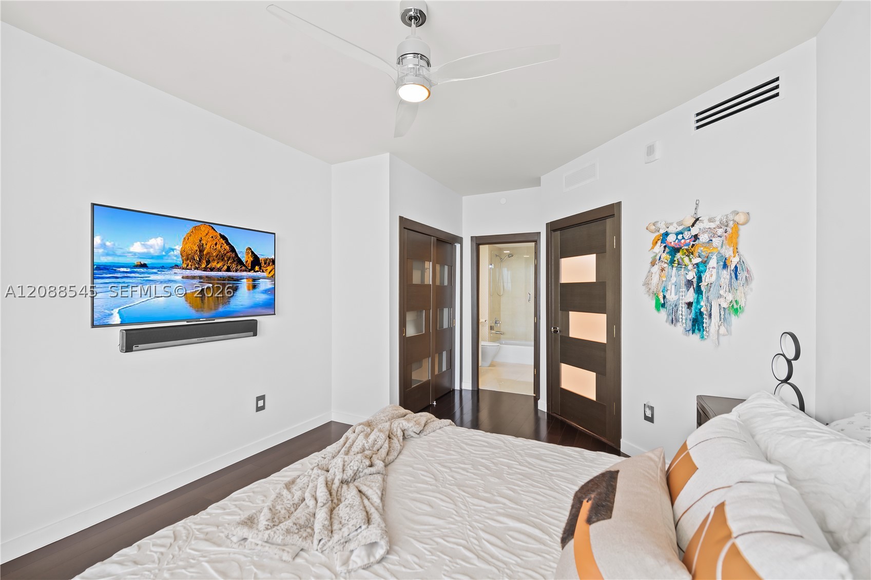 2711 S Ocean Dr #1902 Hollywood, FL 33019