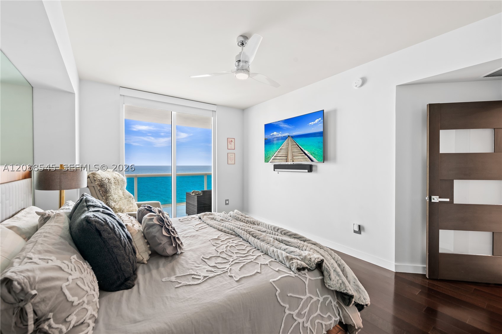 2711 S Ocean Dr #1902 Hollywood, FL 33019
