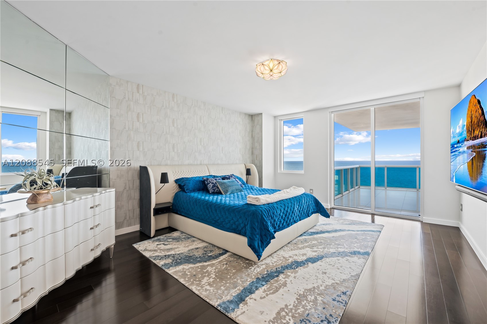 2711 S Ocean Dr #1902 Hollywood, FL 33019