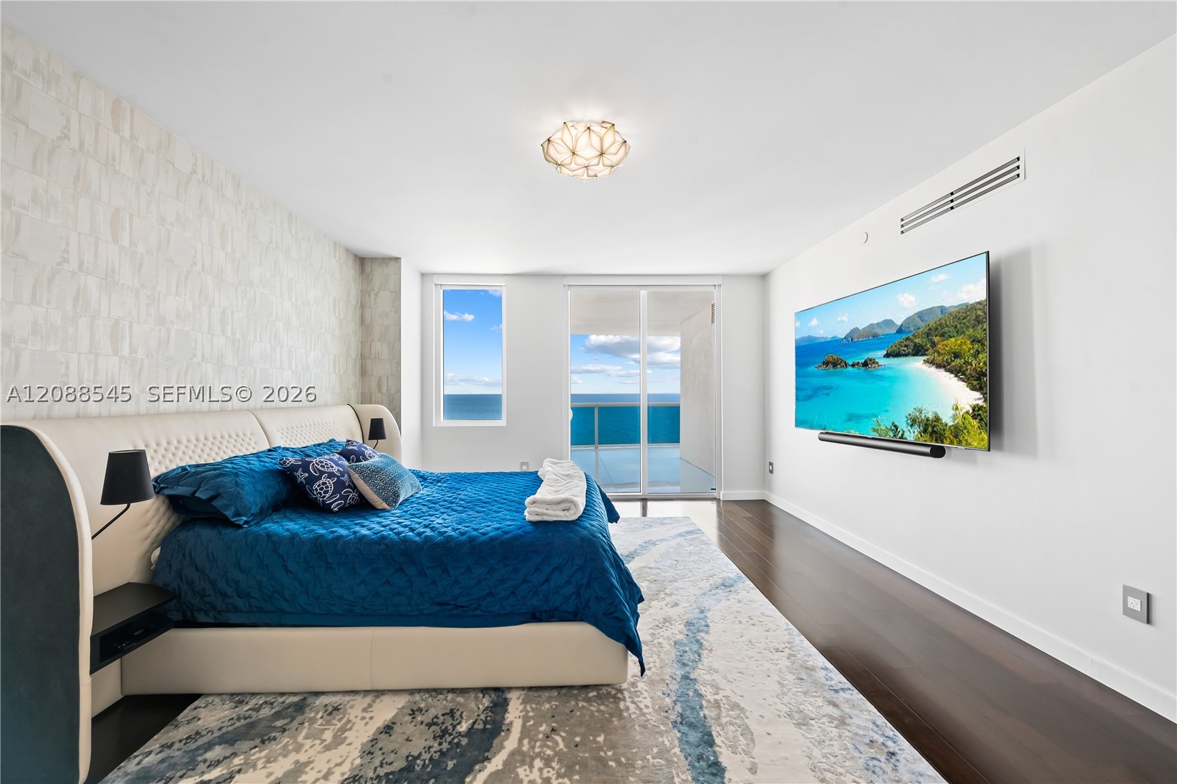 2711 S Ocean Dr #1902 Hollywood, FL 33019