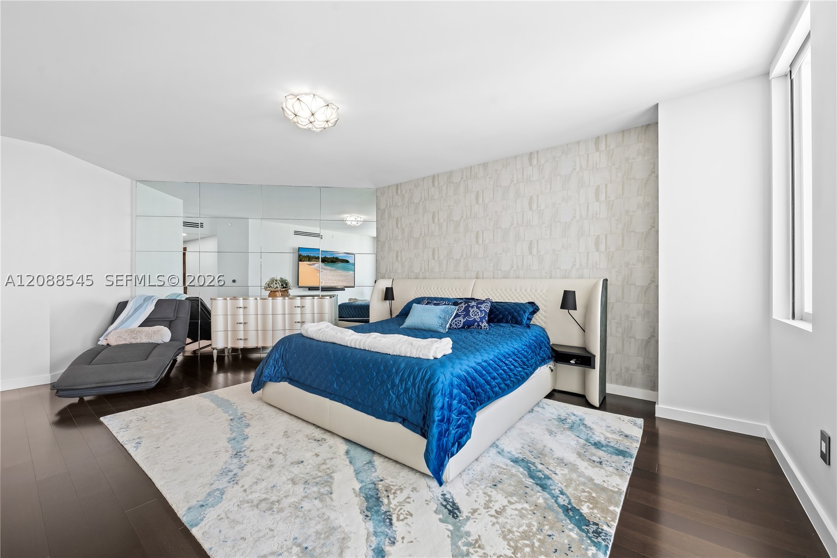2711 S Ocean Dr #1902 Hollywood, FL 33019