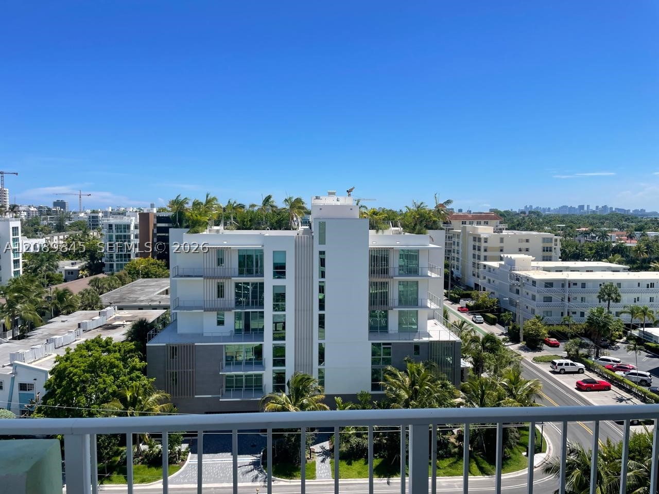 10350 W Bay Hbr Dr #9H