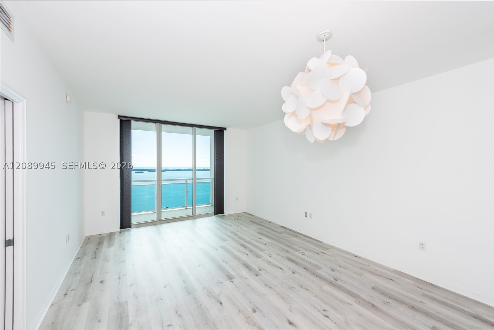951 Brickell Ave #3102