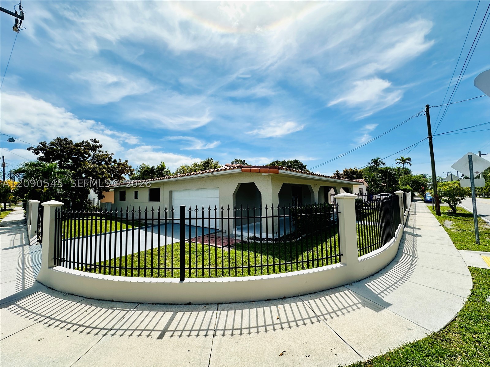 201 SW 40th Ave