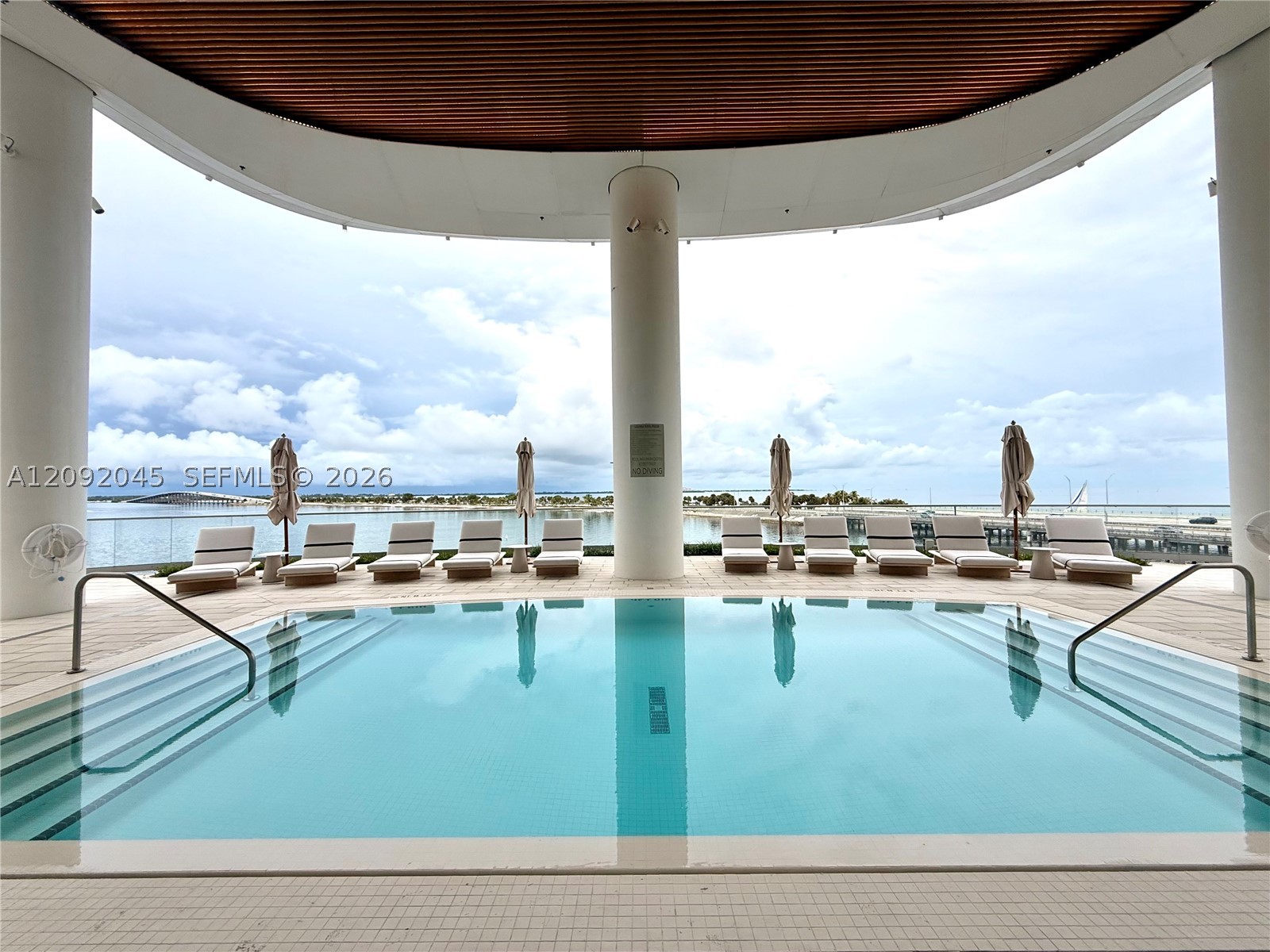 image Una Residences0