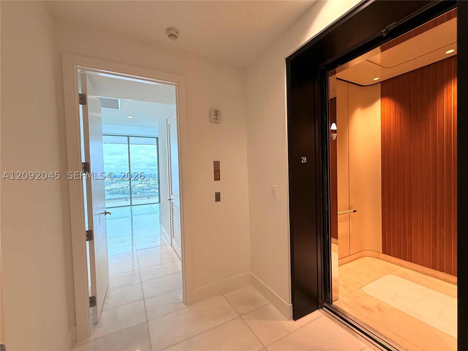 image Una Residences18