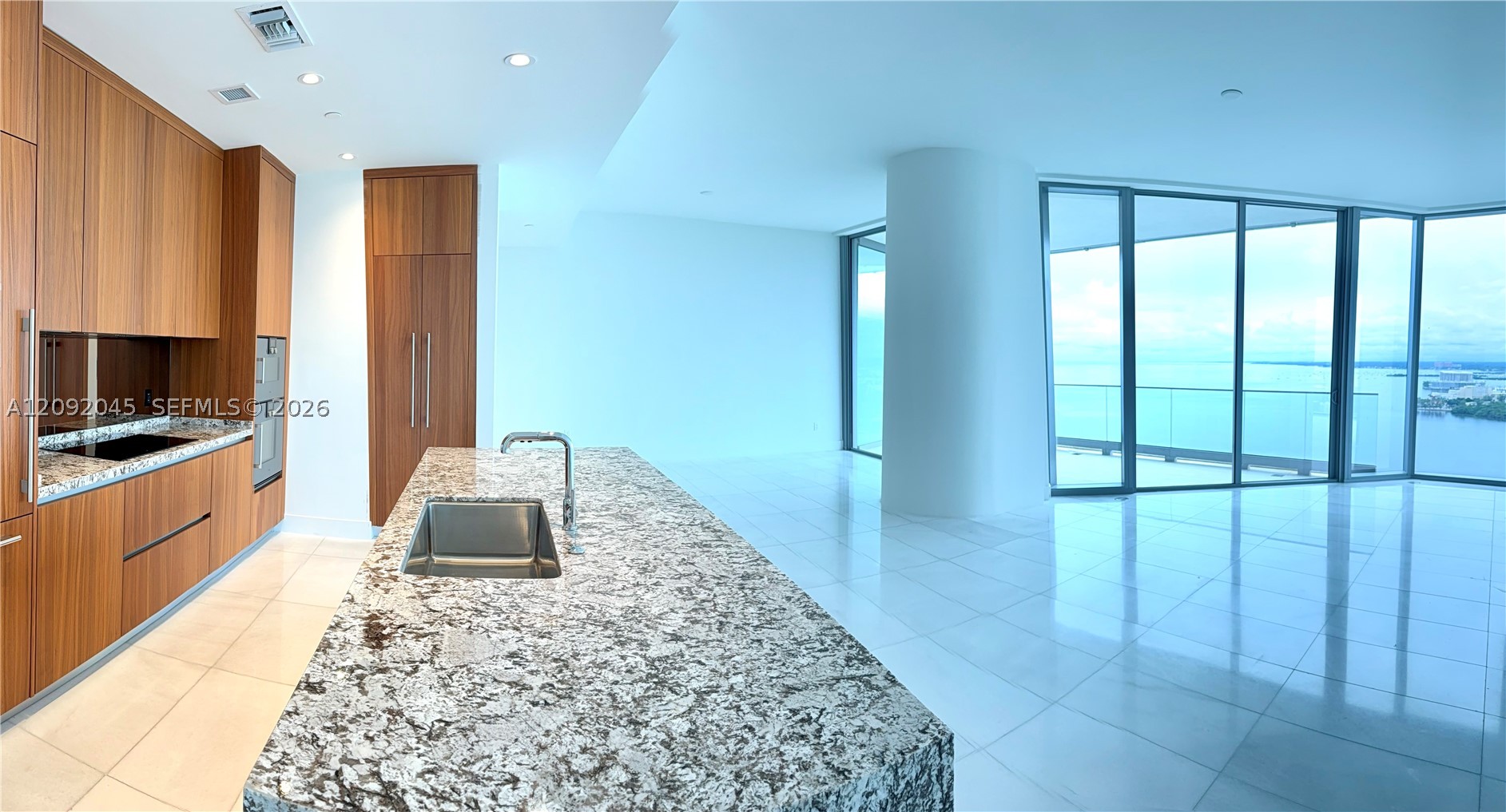 image Una Residences23