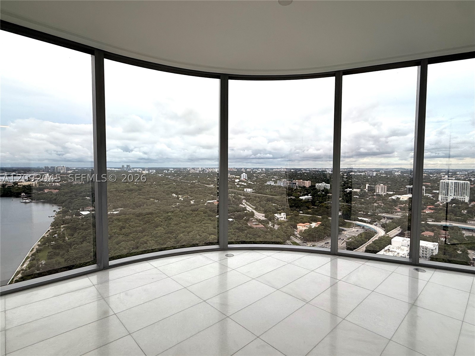 image Una Residences24