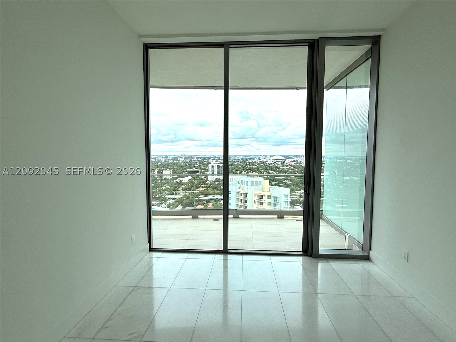 image Una Residences28