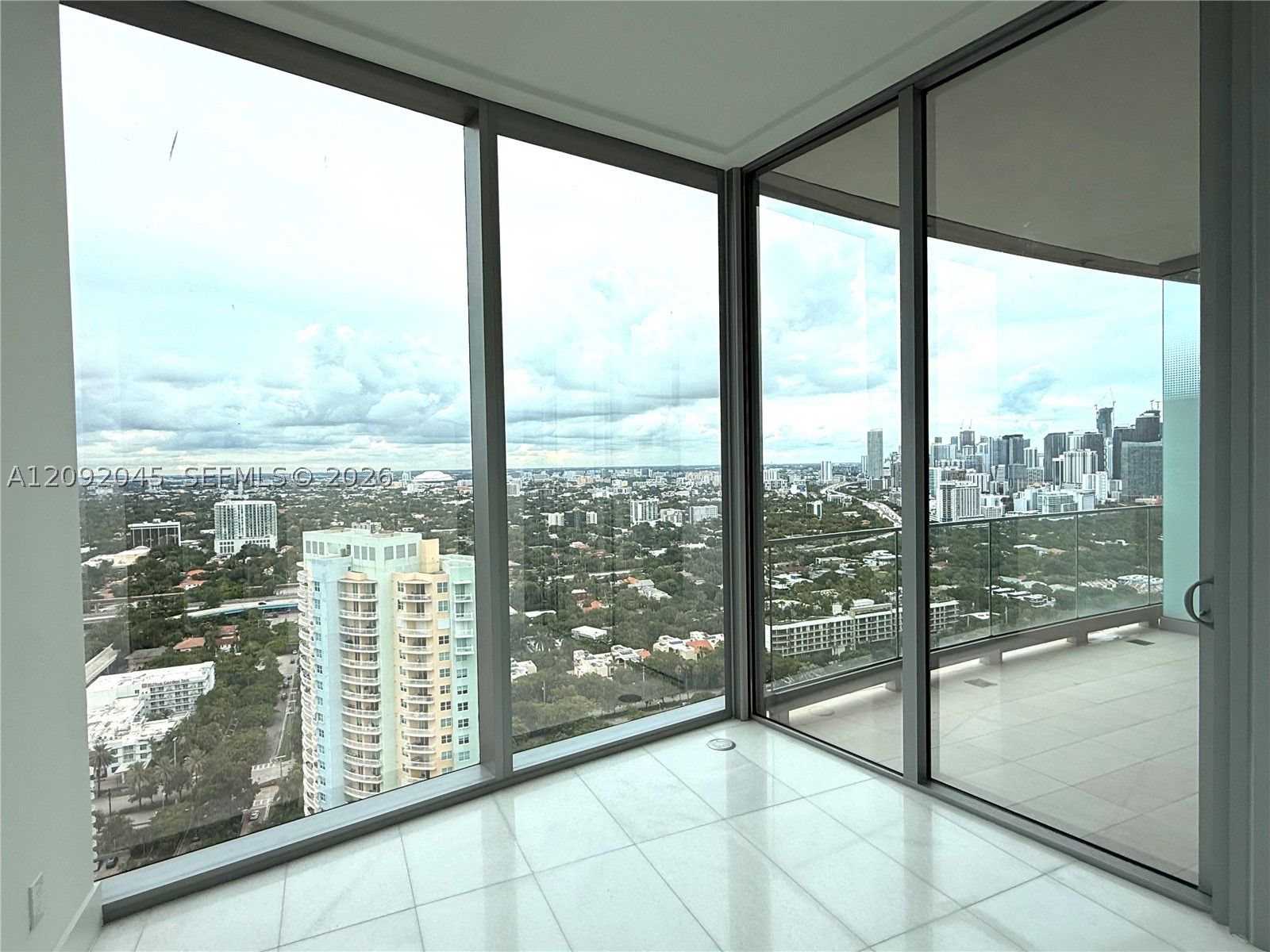 image Una Residences29