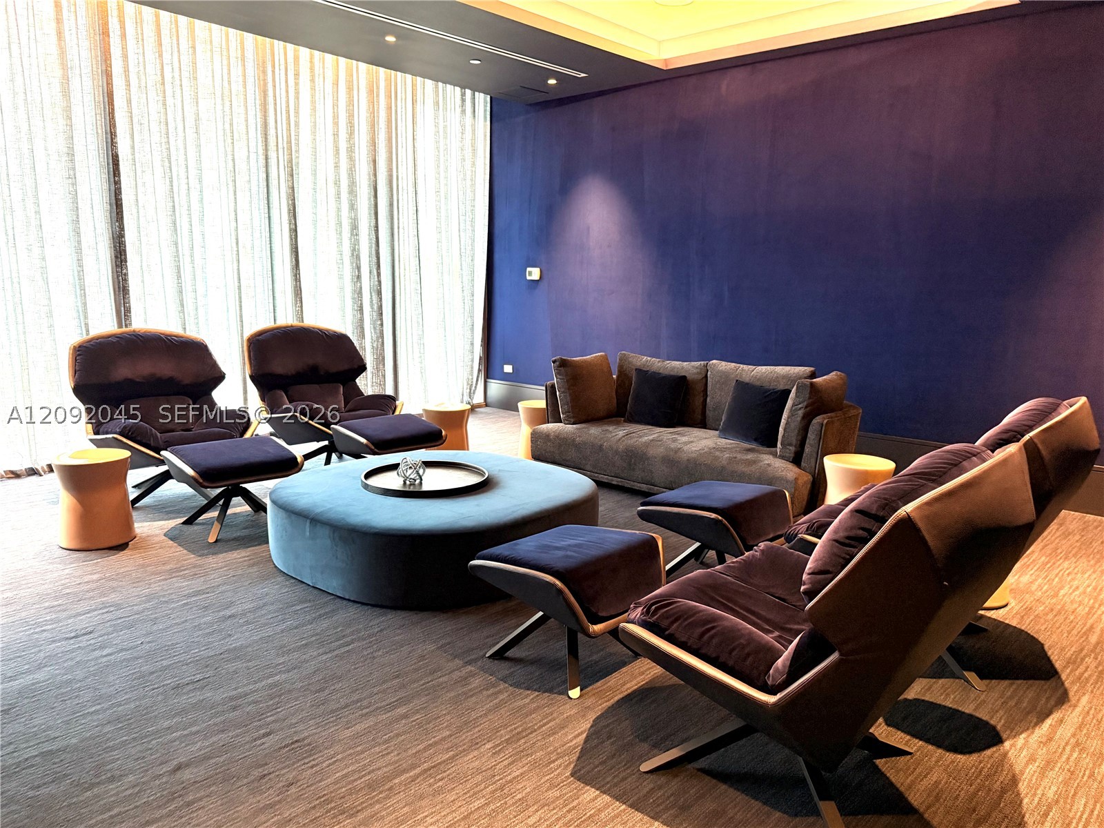 image Una Residences5
