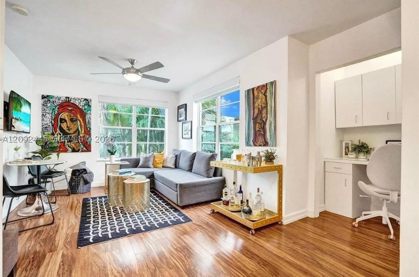 1337 Euclid Ave #206