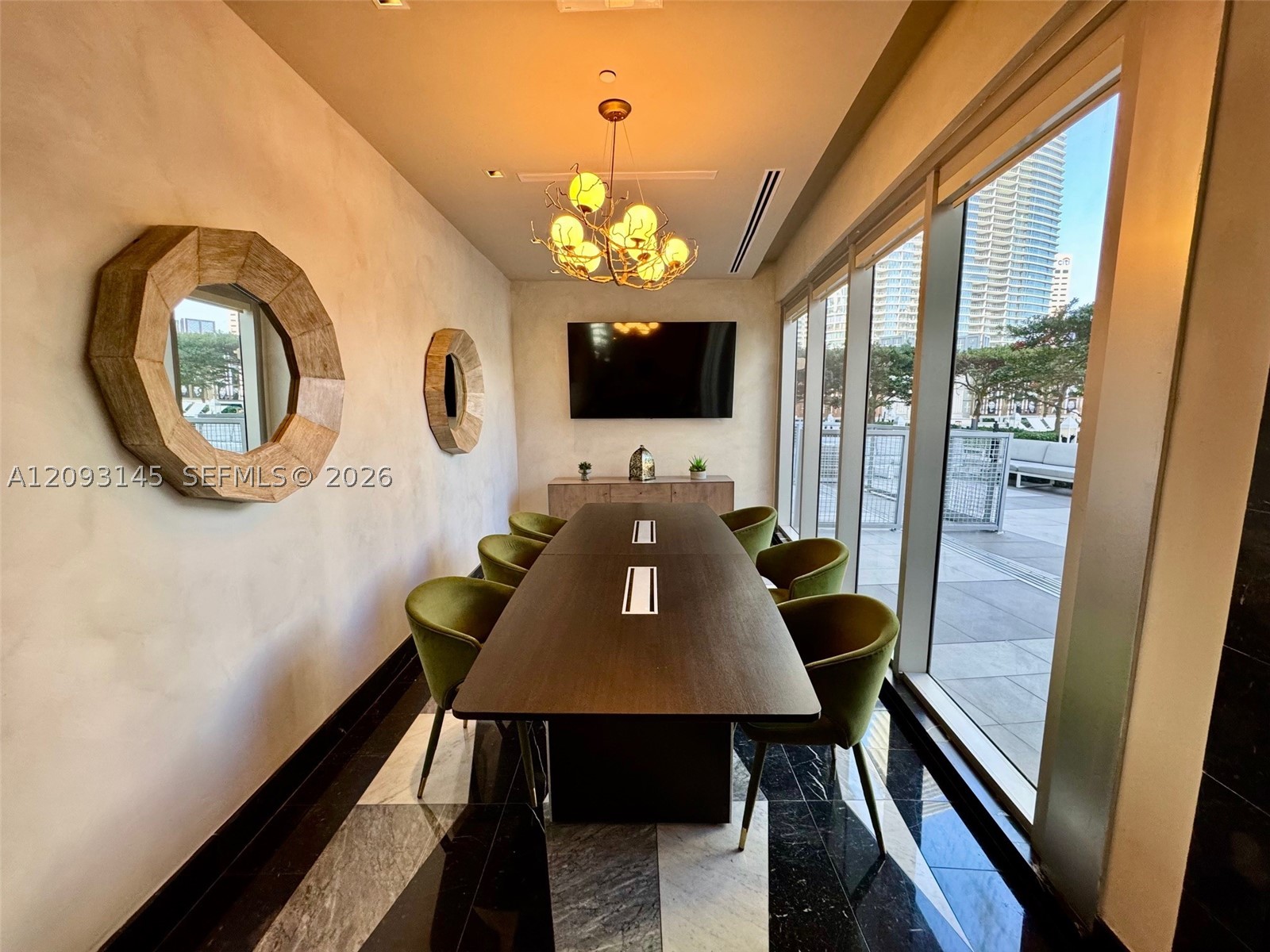 image Icon Brickell17