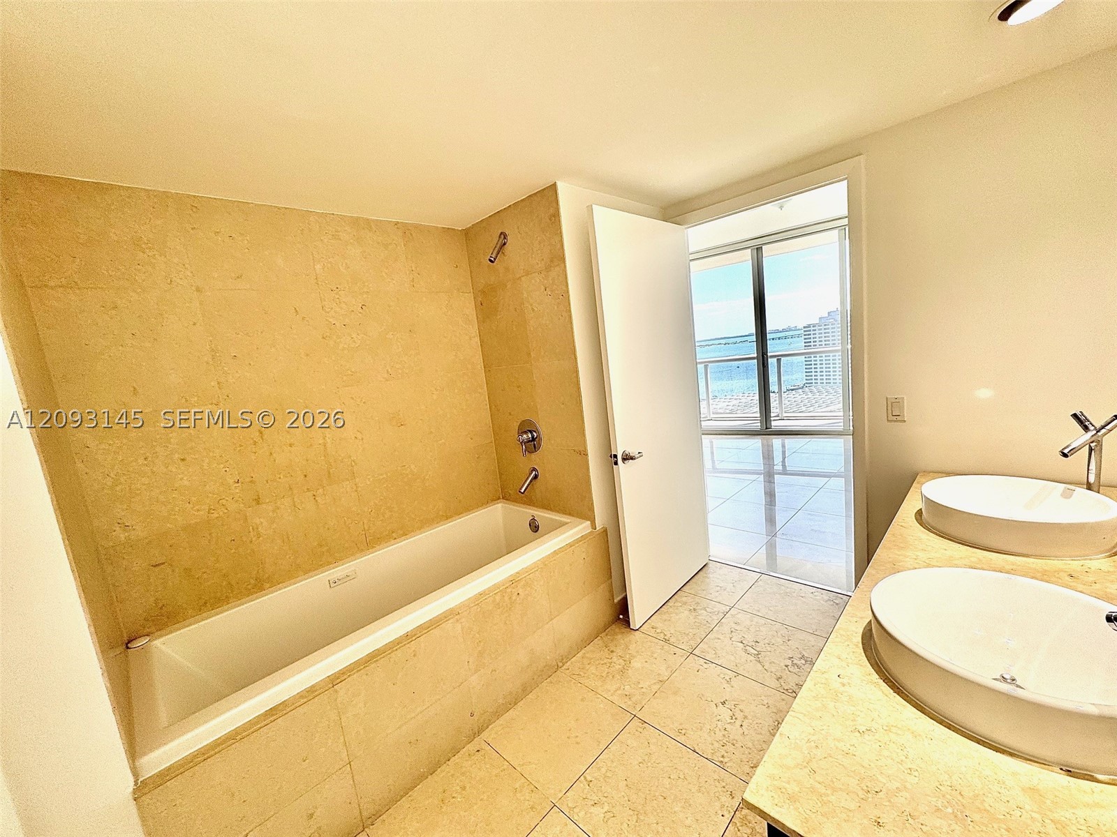 image Icon Brickell4