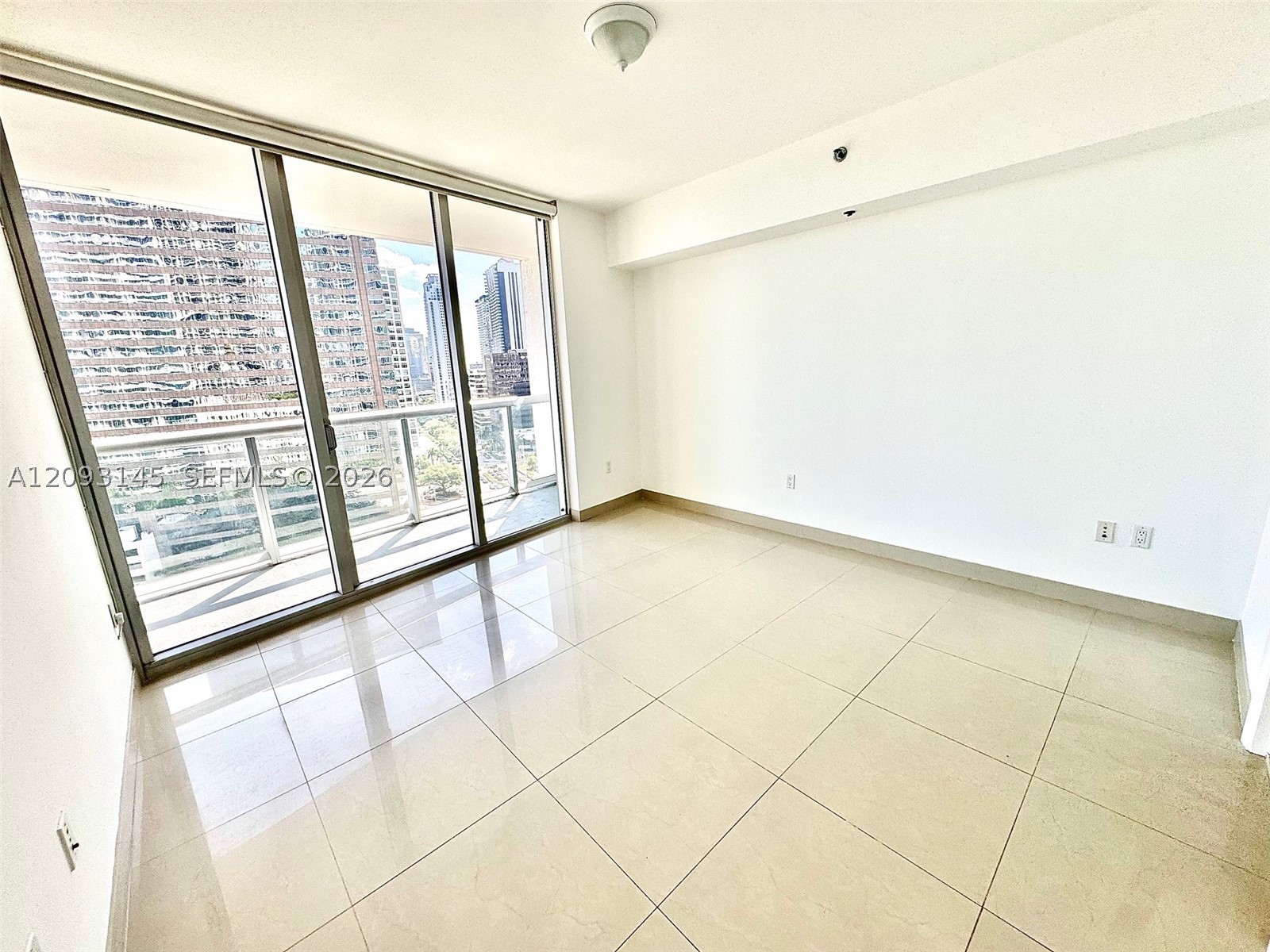 image Icon Brickell6