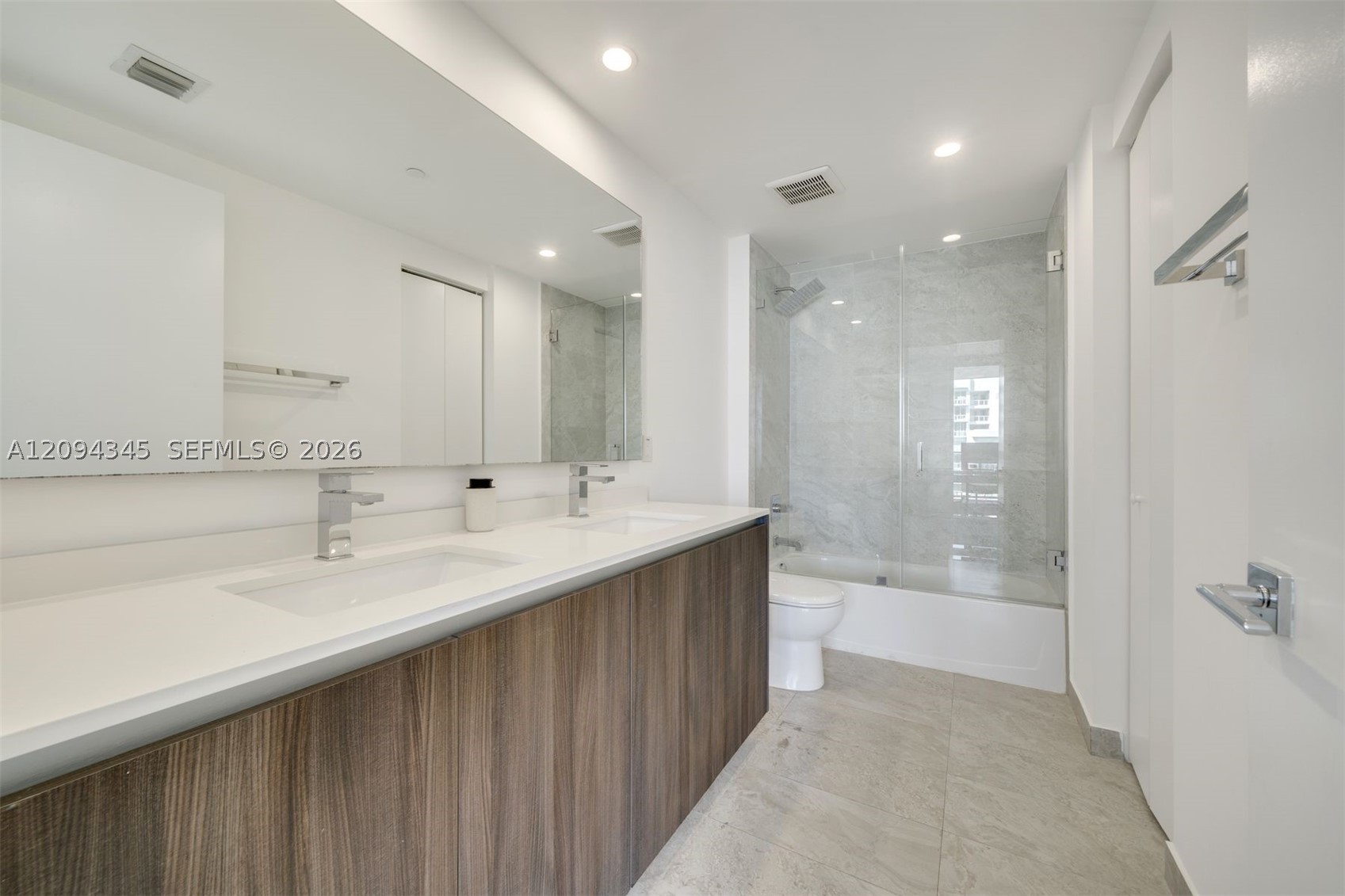 488 NE 18th St #4805 Miami, FL 33132