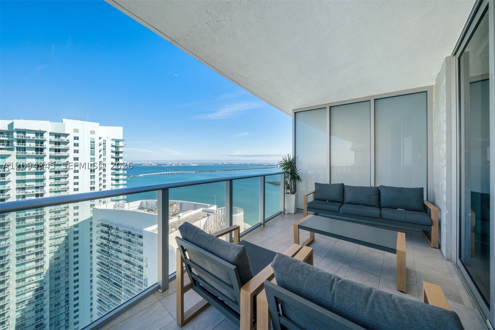488 NE 18th St #4805 Miami, FL 33132
