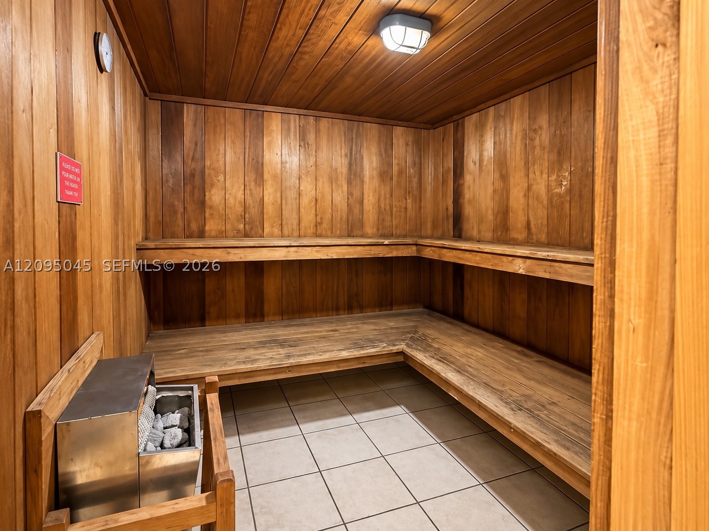 image Arlen House Condo19